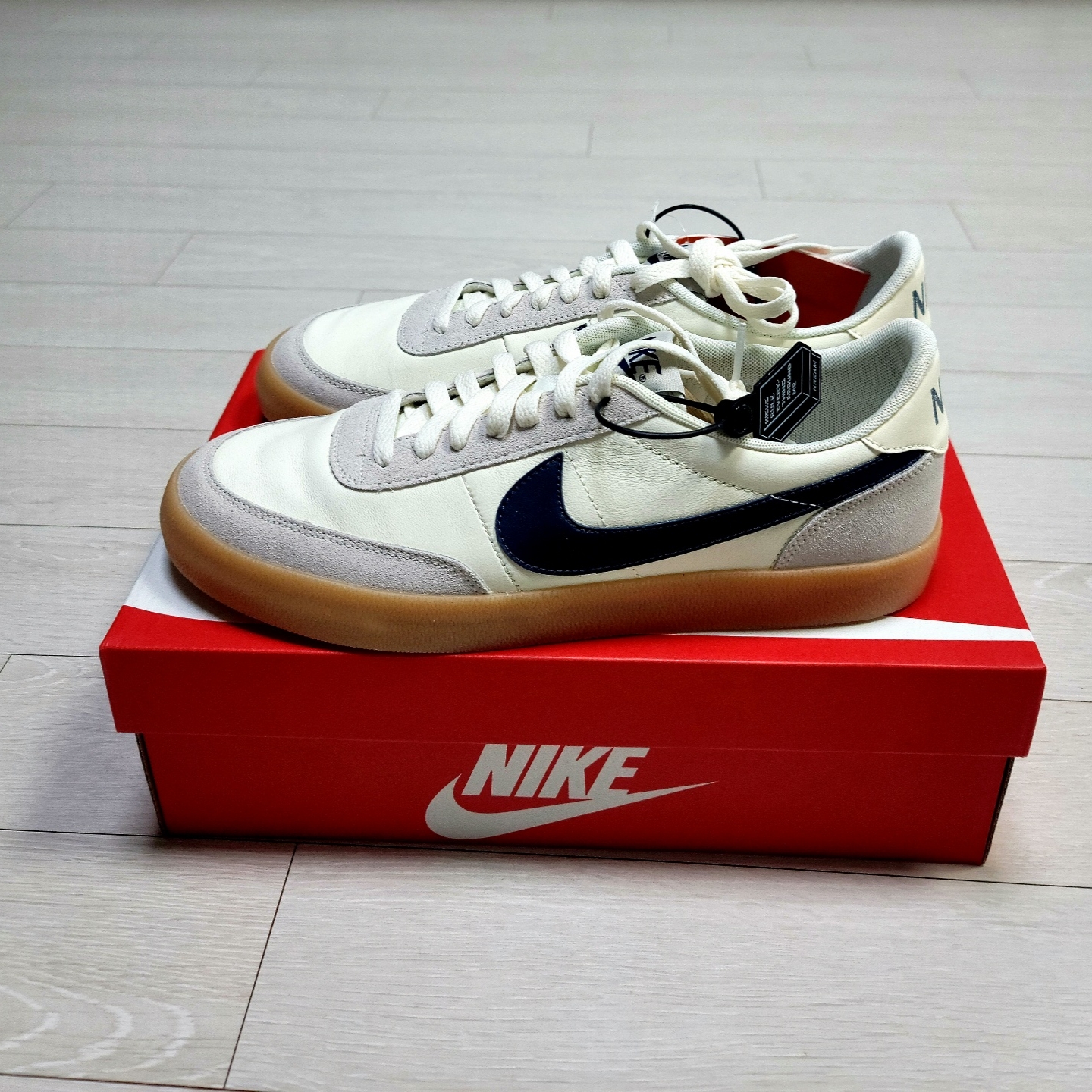 Nike x J.Crew Killshot 2 Sail Midnight Navy 착용 스타일