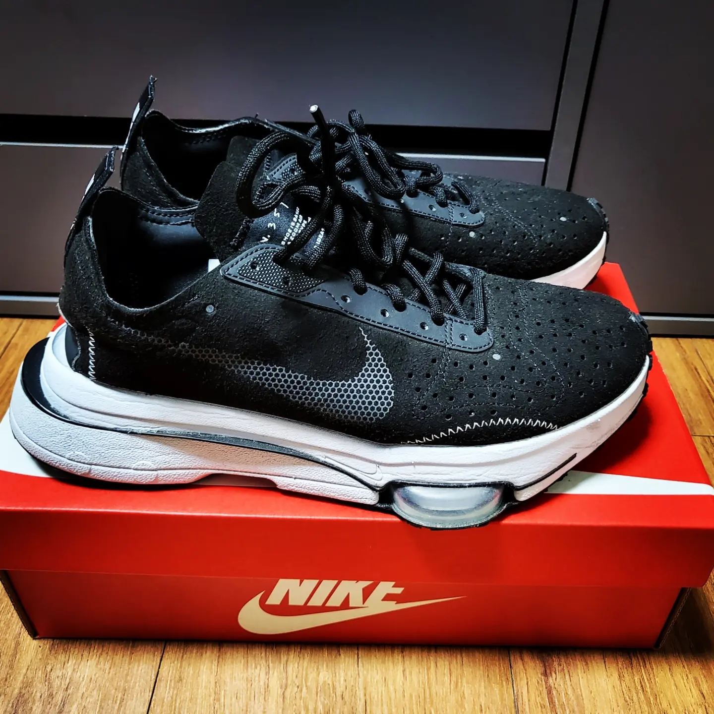 Nike Air Zoom Type SE Black White 착용 스타일