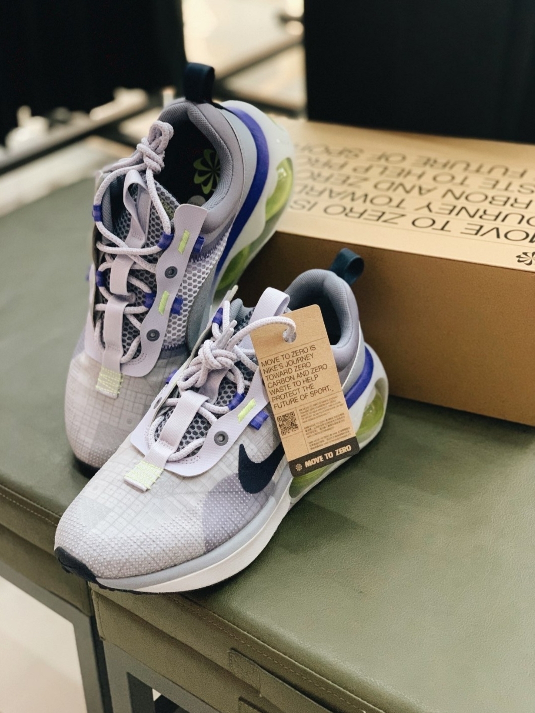 Nike Air Max 2021 Ghost Ashen Slate 착용 스타일 - 3