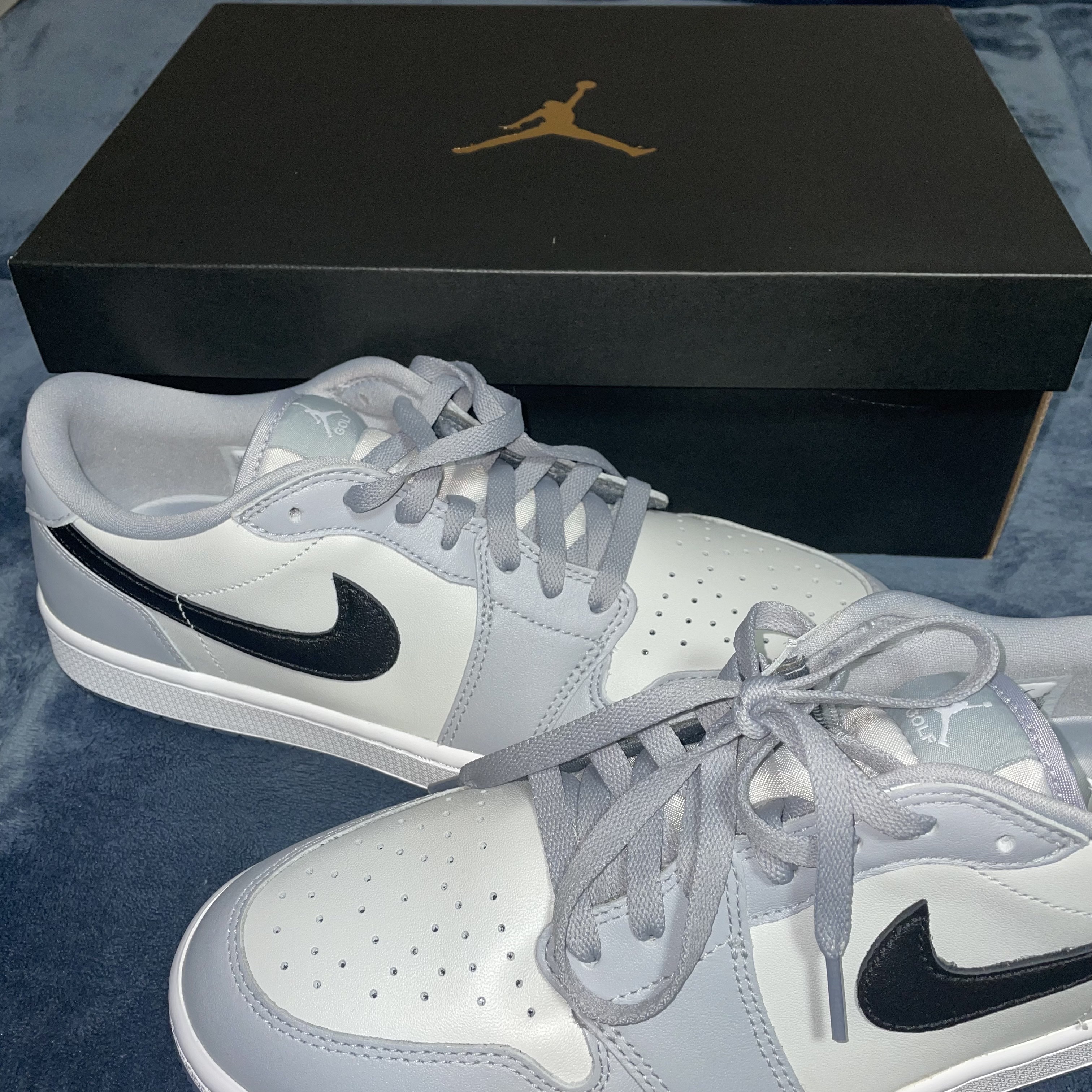 Jordan 1 Low Golf Wolf Grey 착용 스타일 - 2
