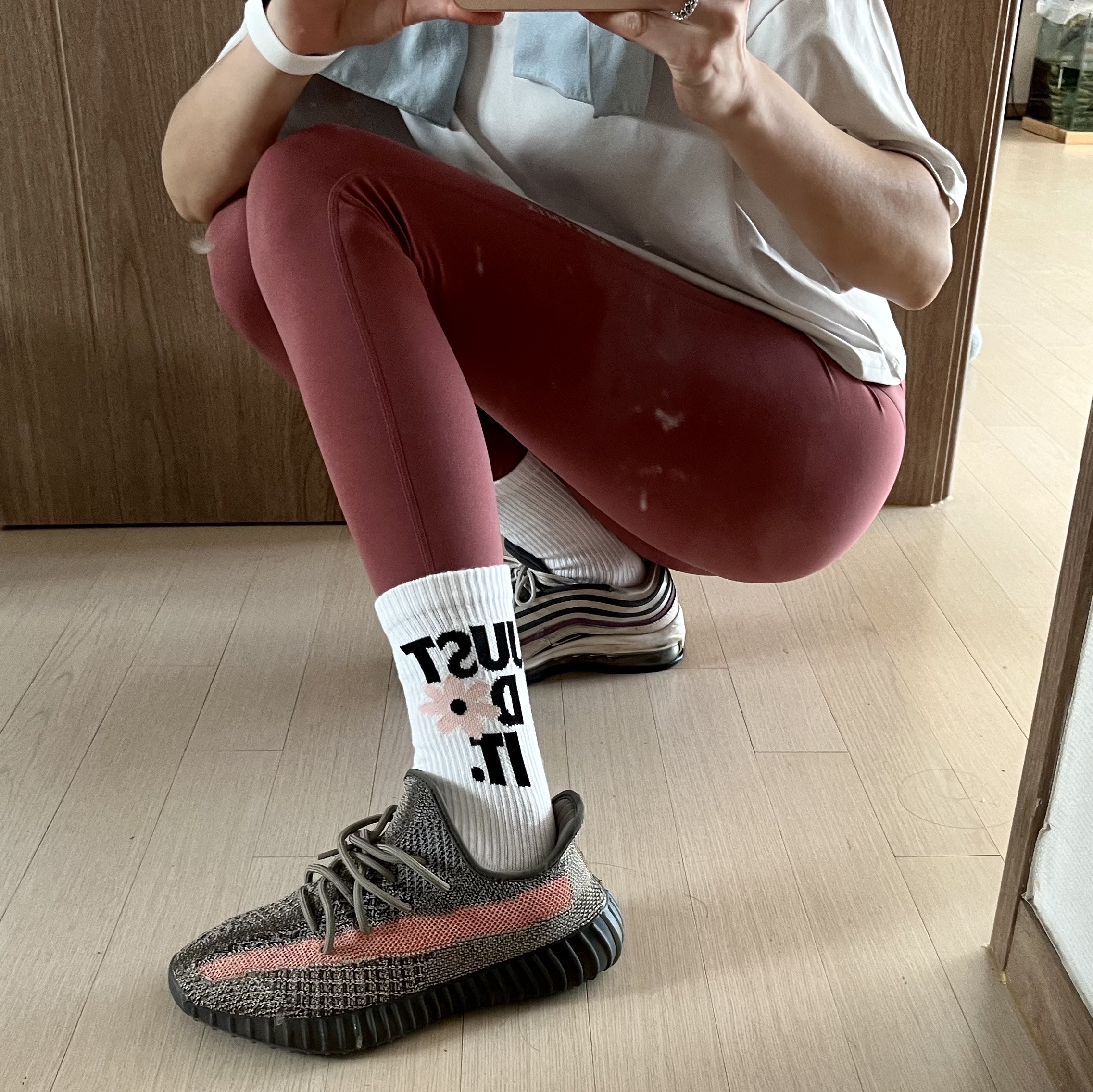 (Kids) Nike Everyday Plus Socks Pink White (6 Pack/Korean Ver.) 착용 스타일 - 2