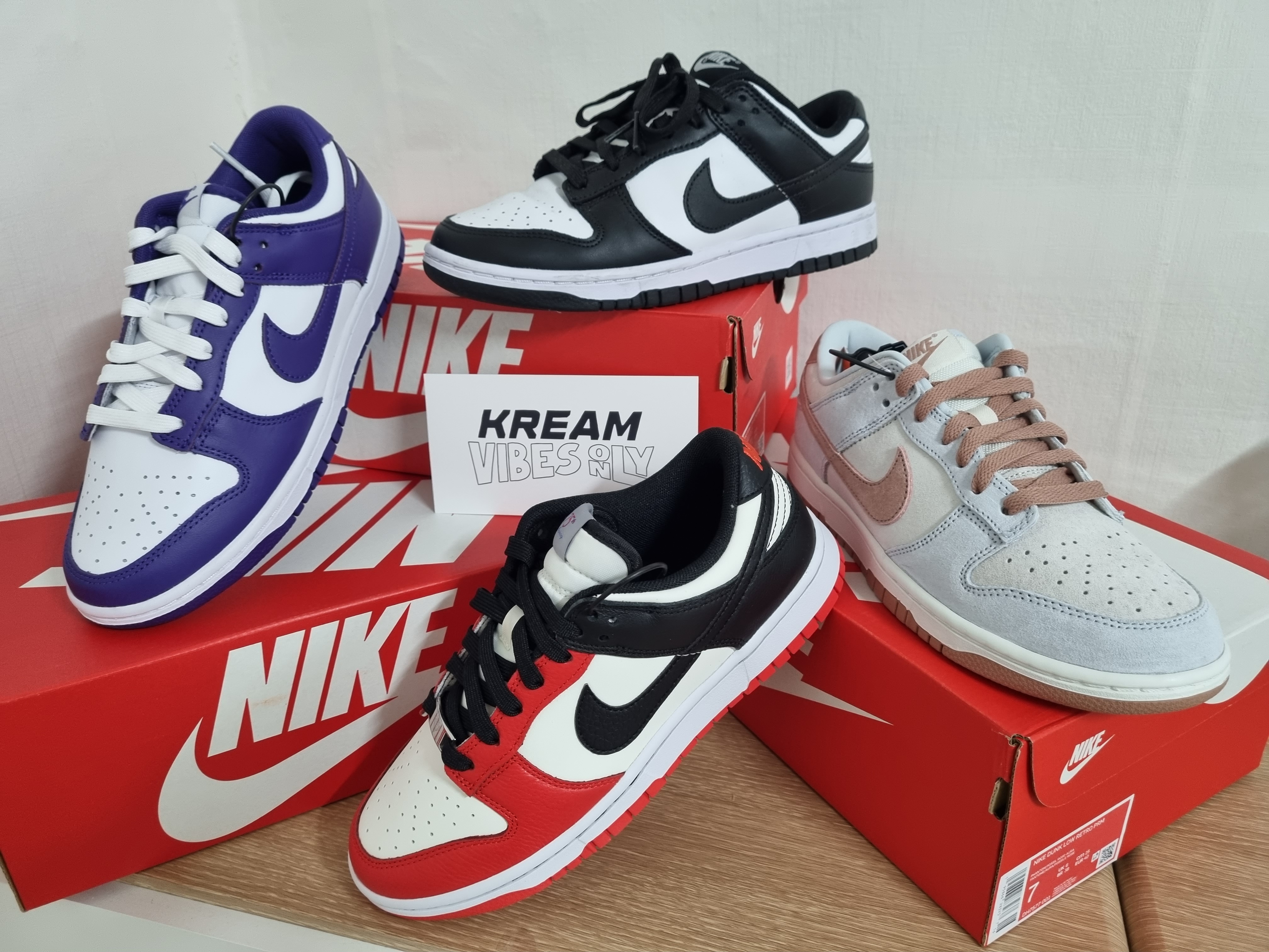 Nike x NBA Dunk Low Retro EMB Black and Chile Red, Nike Dunk Low Retro Championship Court Purple 착용 스타일