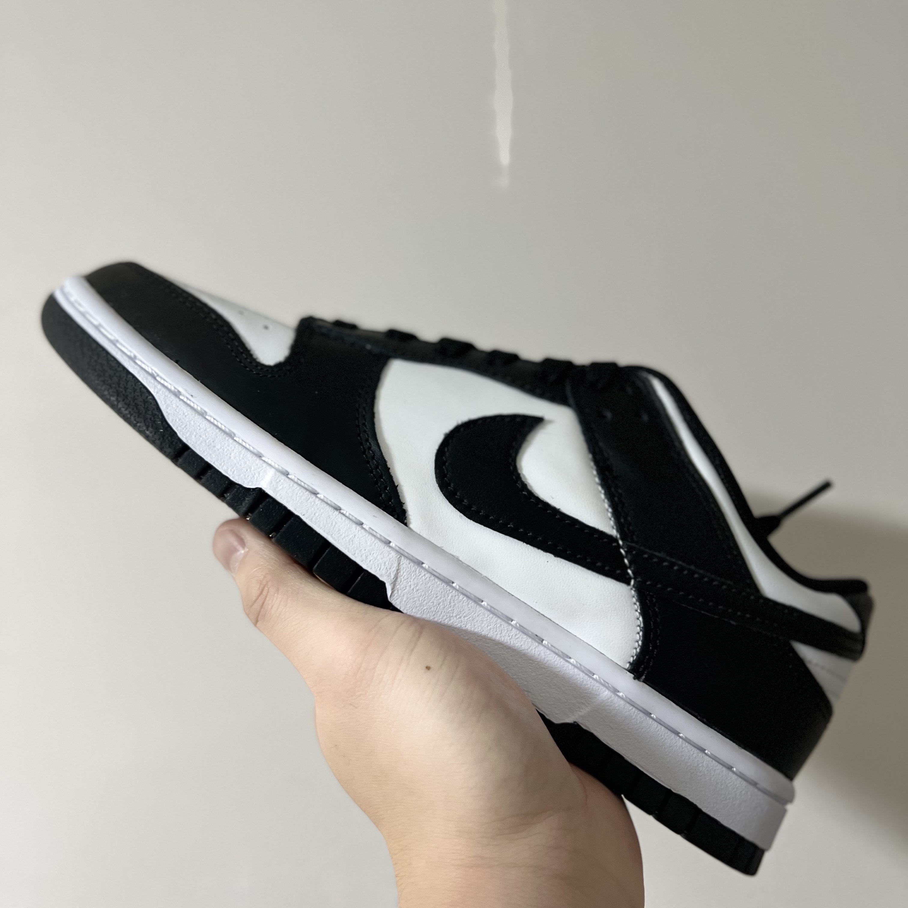 Nike Dunk Low Retro Black 착용 스타일