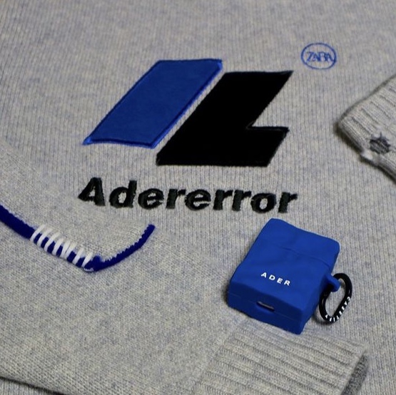 Zara x Ader Error Oversize Sweater Grey, Casetify x Ader Error AirPods Case 착용 스타일