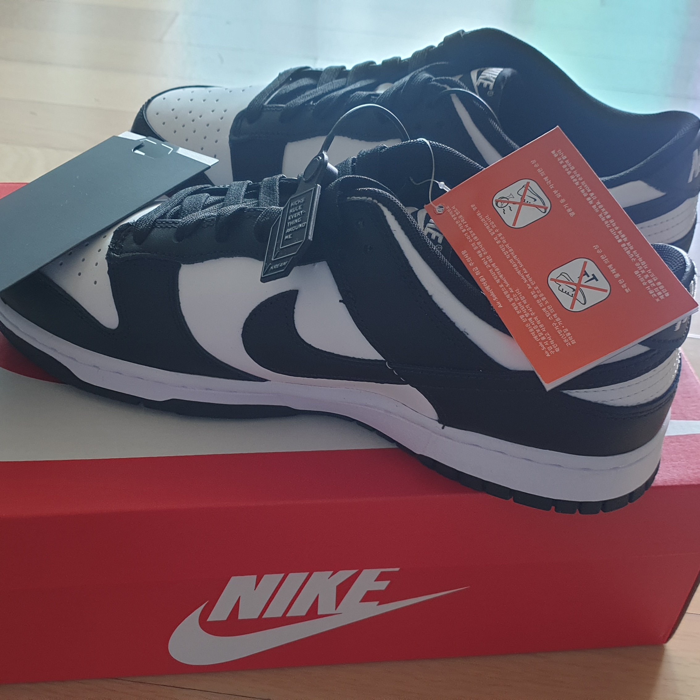 Nike Dunk Low Retro Black 착용 스타일