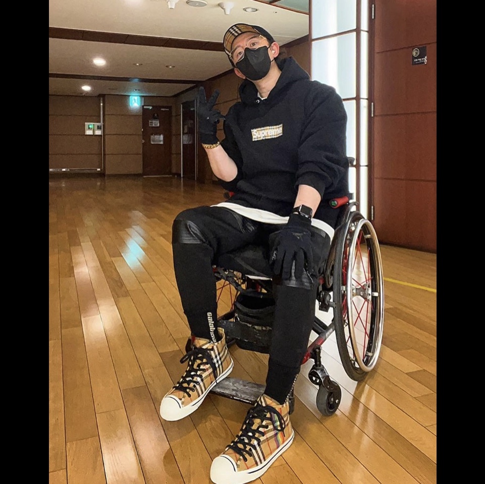 Supreme x Burberry Box Logo Hooded Sweatshirt Black - 22SS, (W) Burberry Monogram Motif Cotten Jersesy Baseball Cap Black 착용 스타일