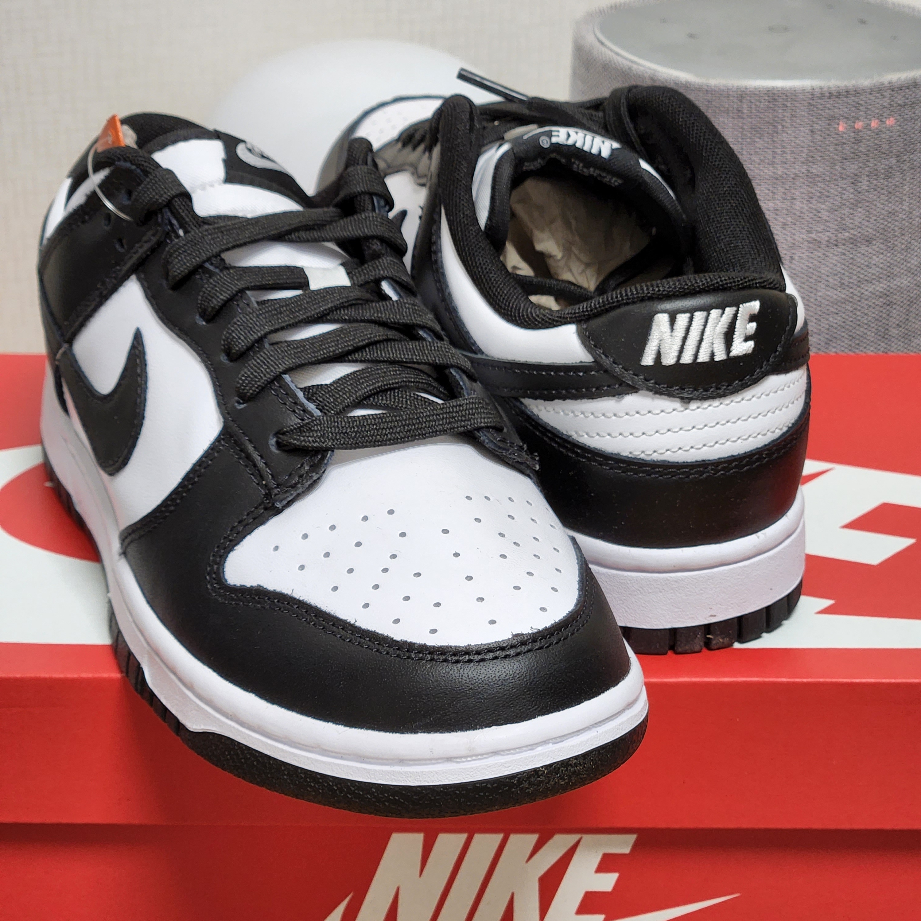 Nike Dunk Low Retro Black 착용 스타일 - 2
