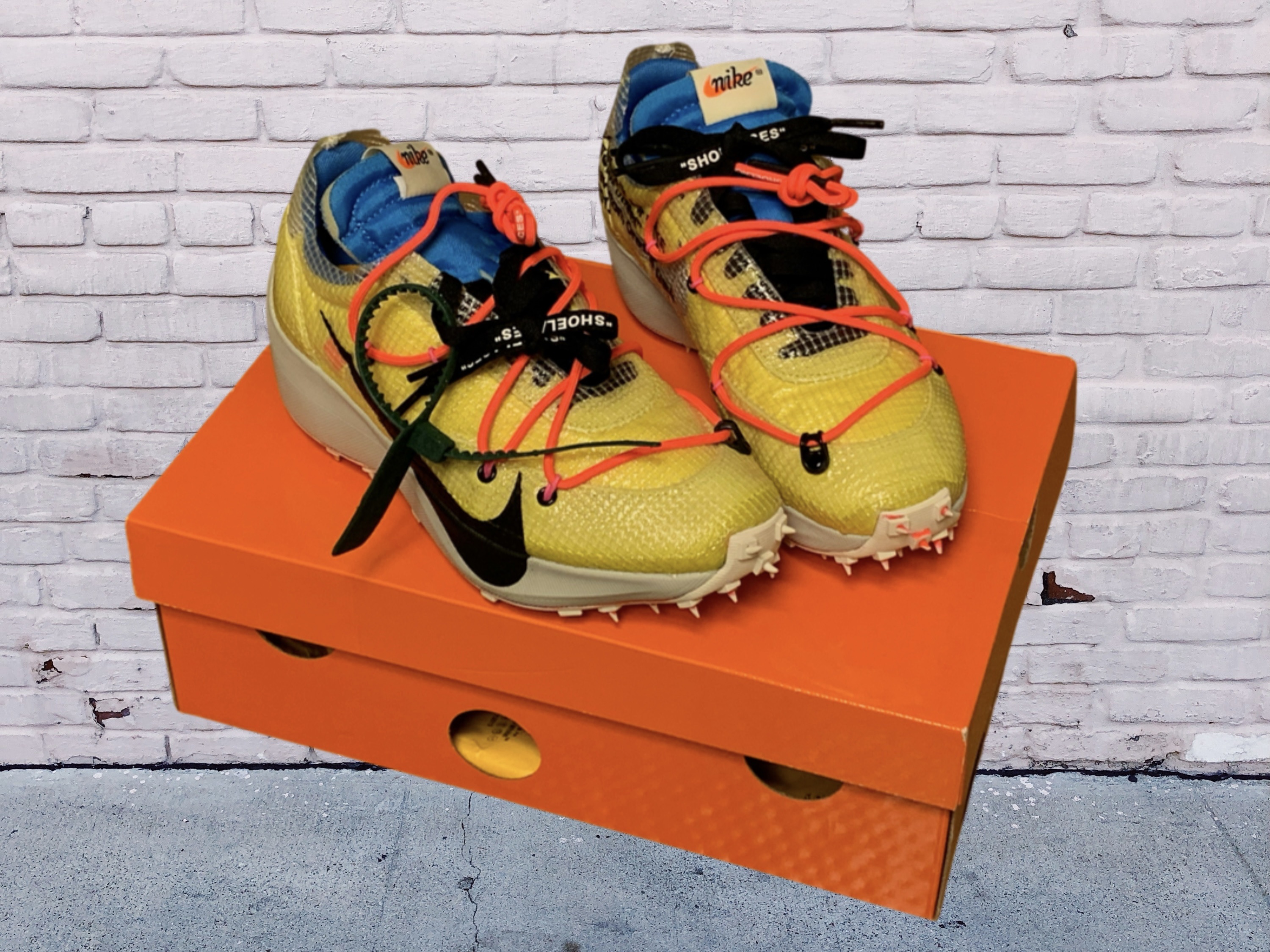 (W) Nike x Off-White Vapor Street Tour Yellow 착용 스타일