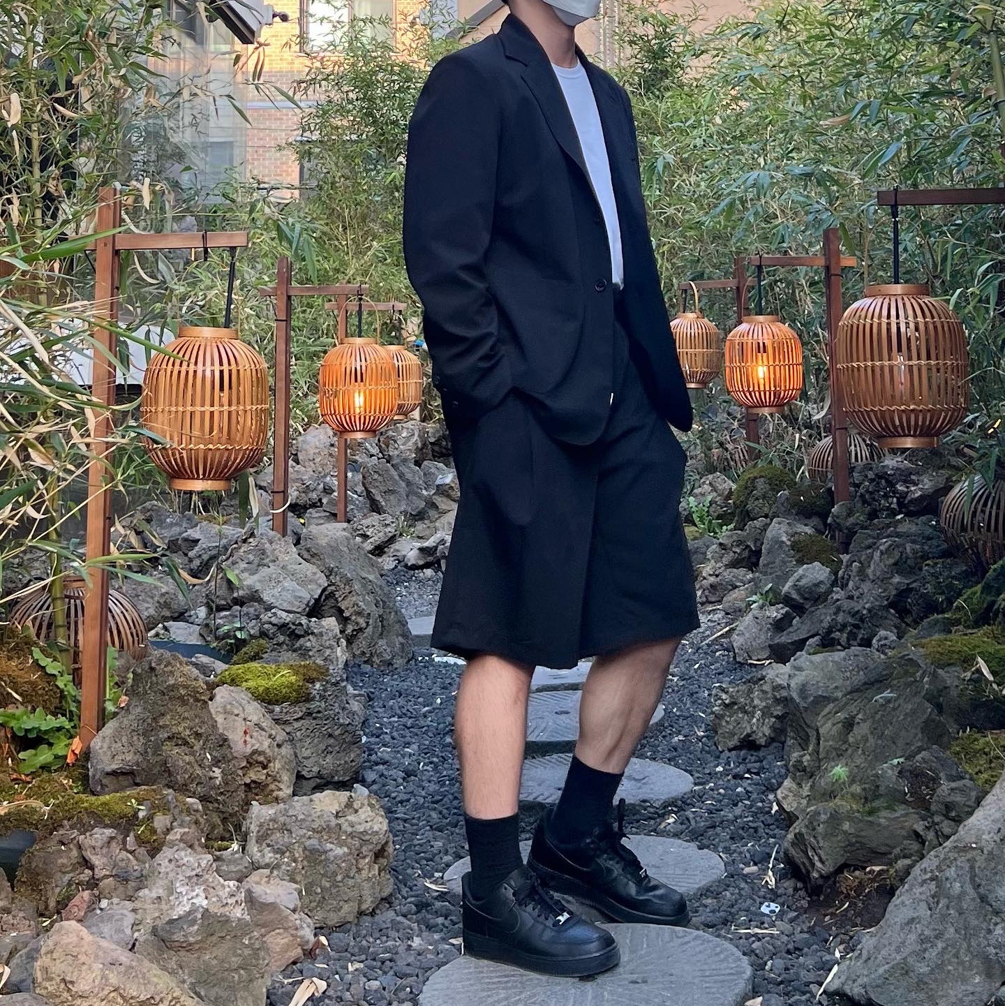 Nike Air Force 1 '07 Low Triple Black 착용 스타일