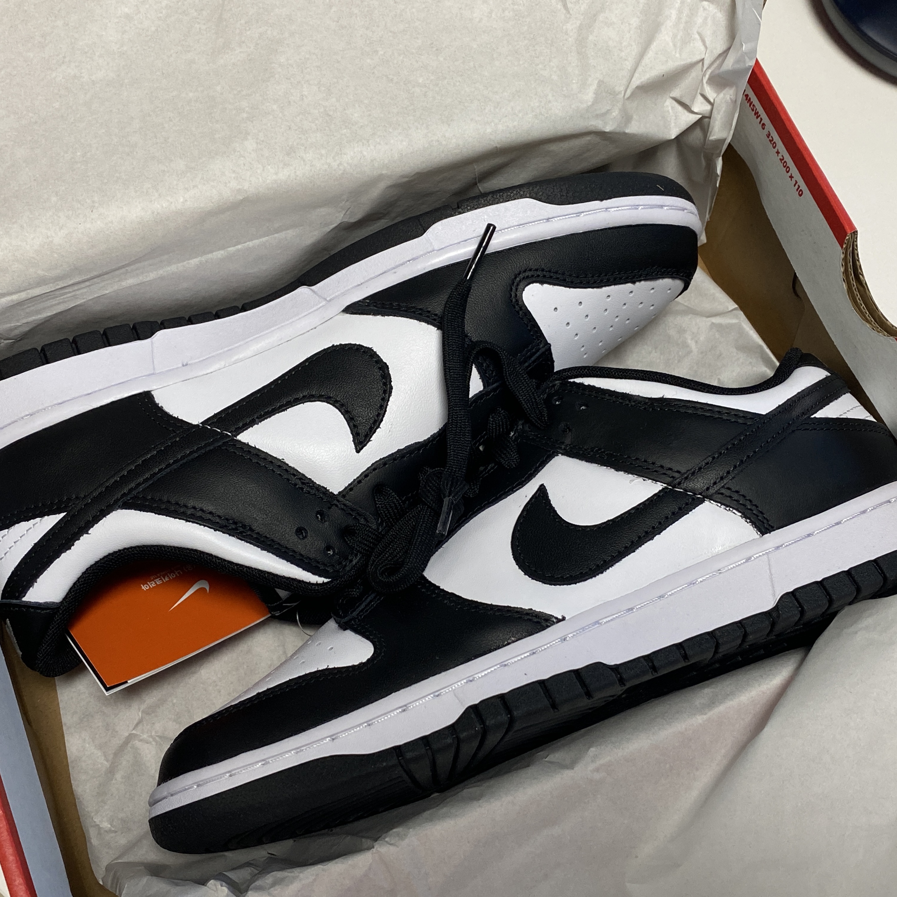 Nike Dunk Low Retro Black 착용 스타일 - 4