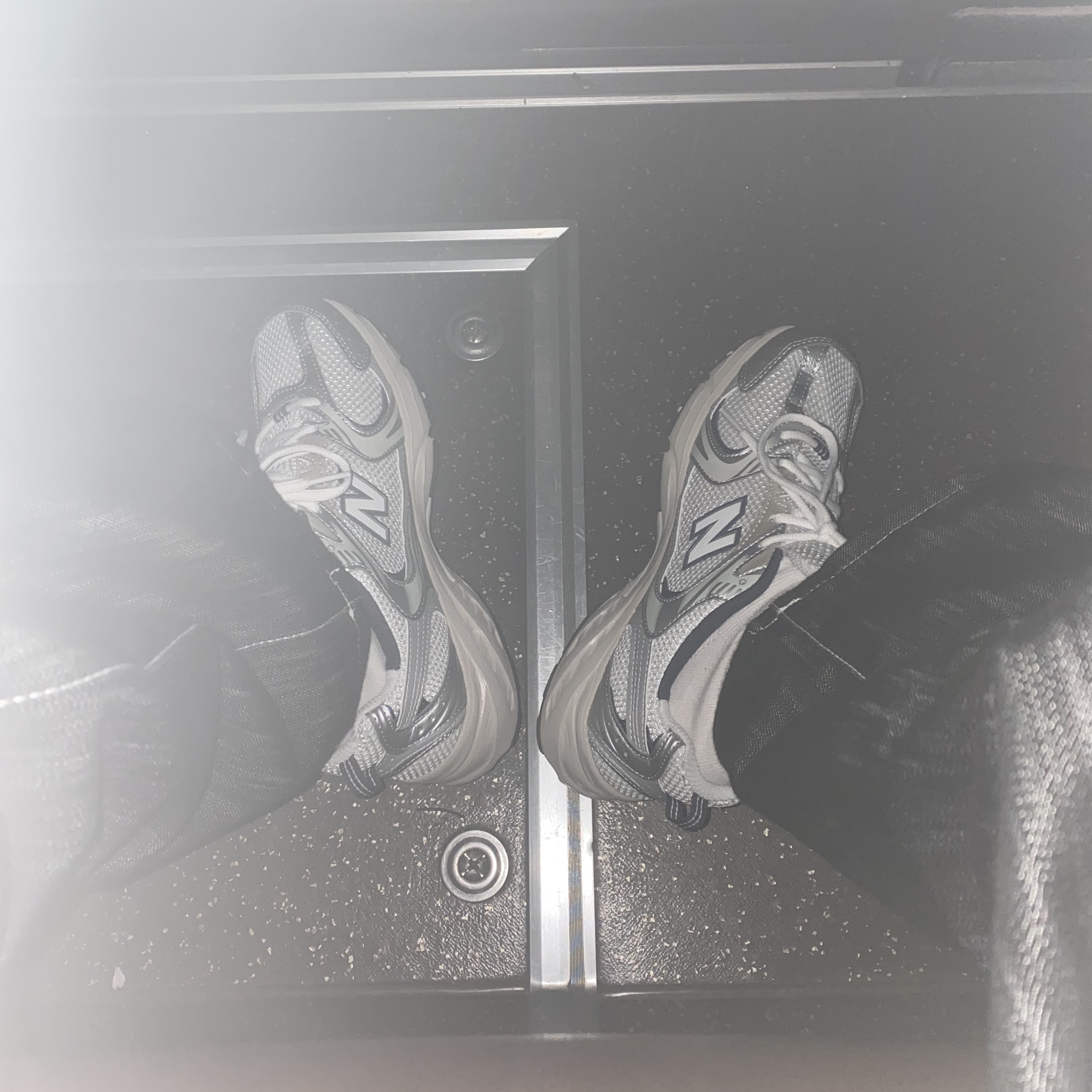 New Balance 530 Steel Grey 착용 스타일 - 5
