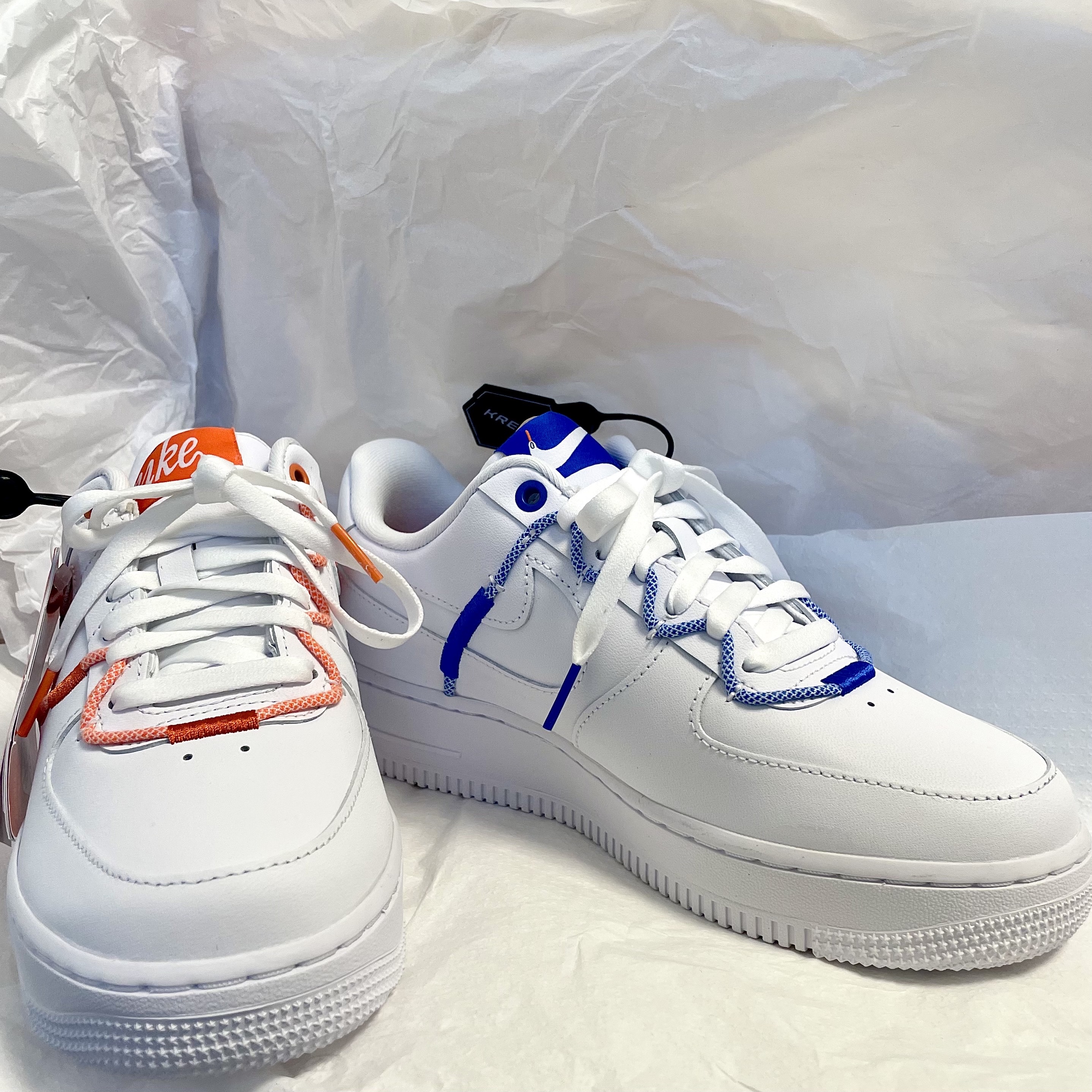 (W) Nike Air Force 1 '07 LX White Safety Orange 착용 스타일 - 1
