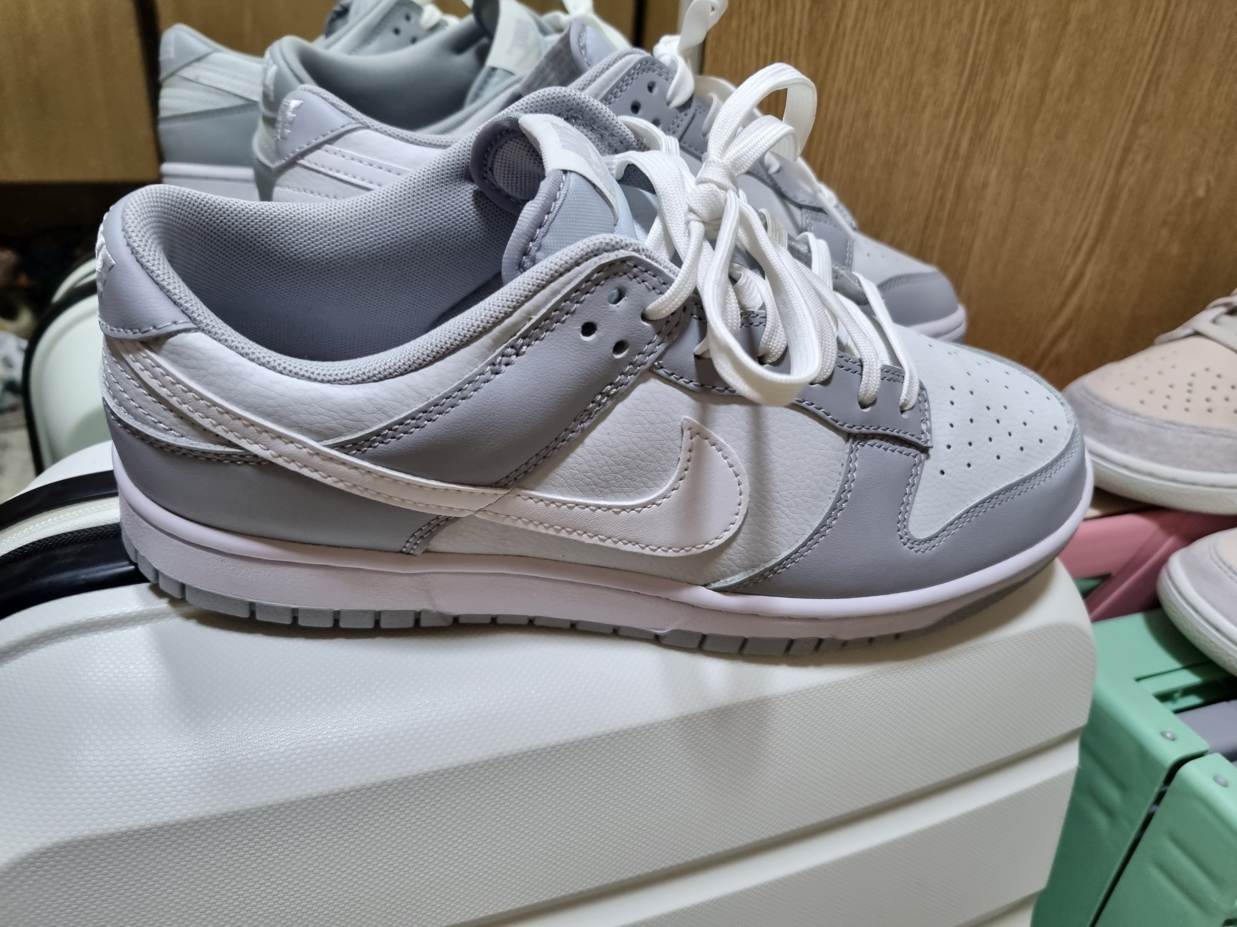 Nike Dunk Low Retro Wolf Grey 착용 스타일
