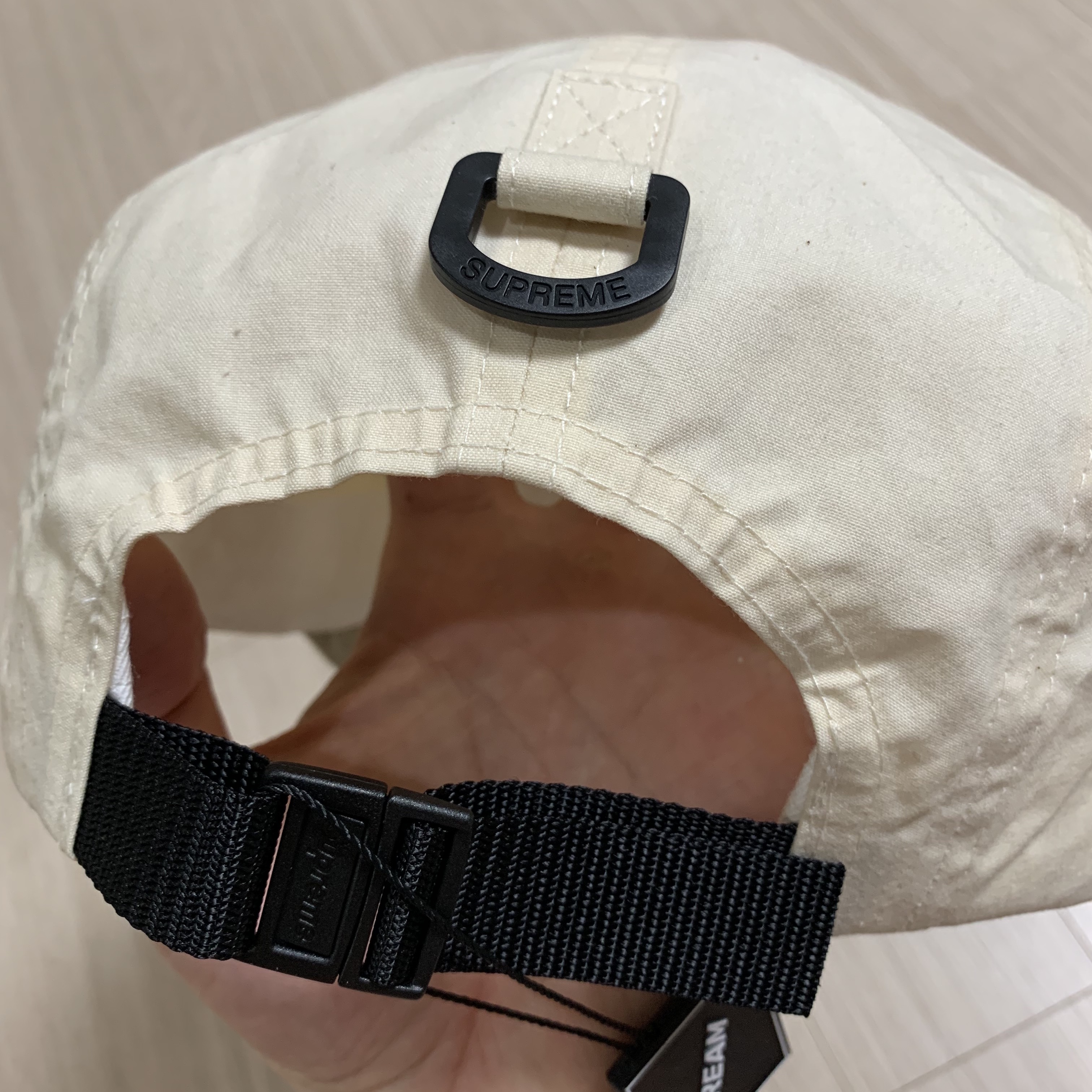 Supreme Waxed Cotton Camp Cap Natural - 21FW 착용 스타일 - 3