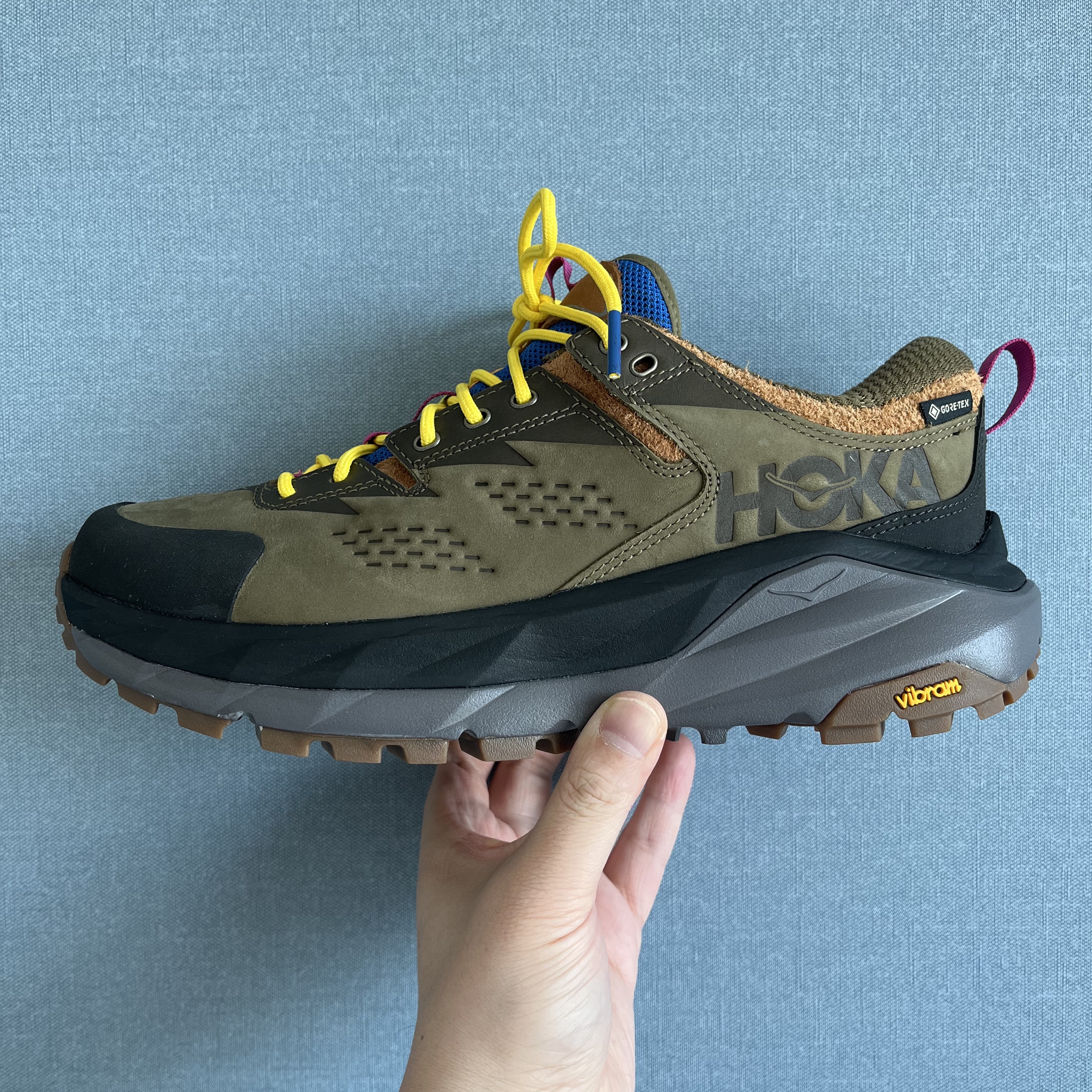 Hoka x Bodega Kaha Low Gore-Tex Martini Olive 착용 스타일