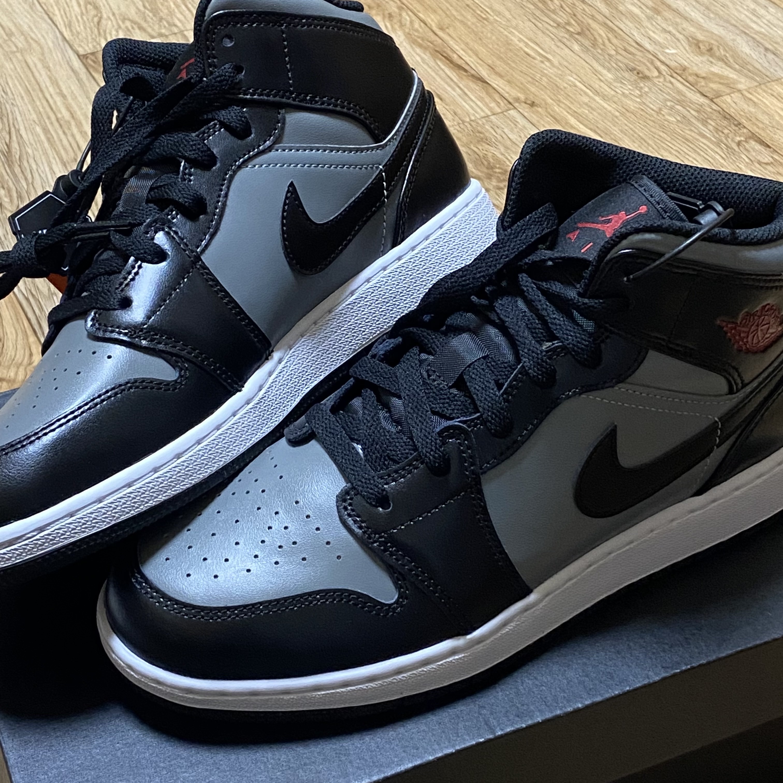 (GS) Jordan 1 Mid Shadow 착용 스타일