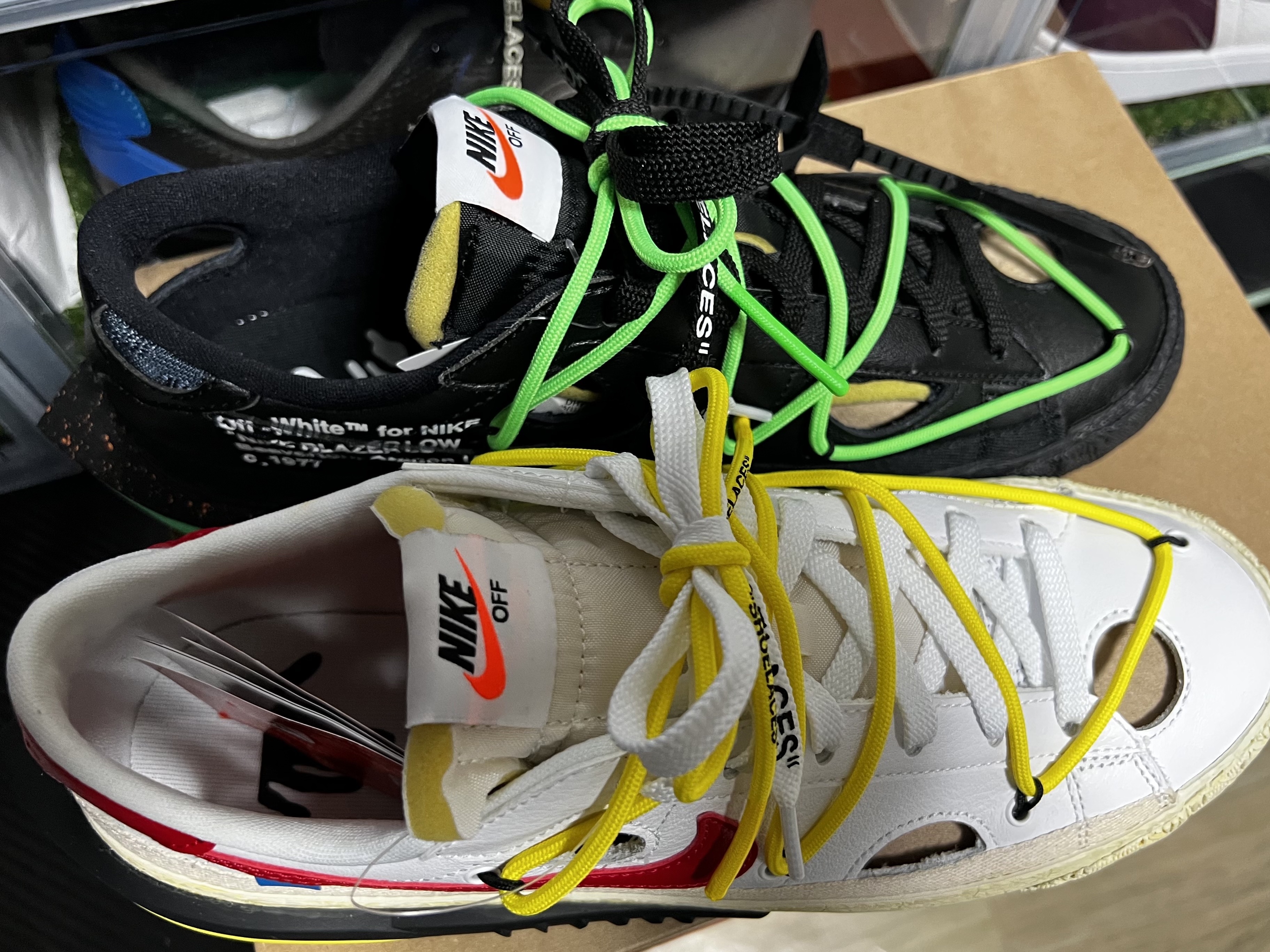 Nike x Off-White Blazer Low '77 White and University Red, Nike x Off-White Blazer Low '77 Black and Electro Green 착용 스타일 - 3
