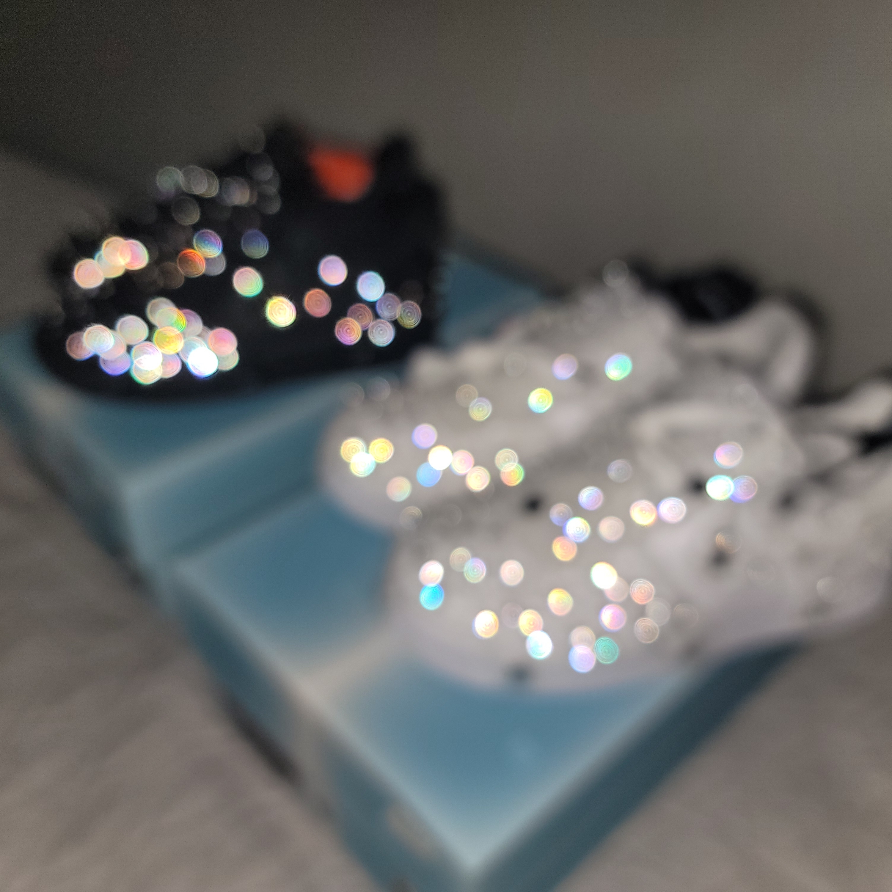 (W) Nike x Swarovski Air Force 1 LXX Triple Black, (W) Nike x Swarovski Air Force 1 LXX Triple White 착용 스타일 - 3