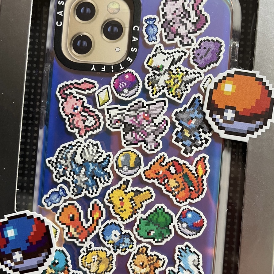 Casetify x Pokemon Pixel Sticker Mania iPhone Impact Case Iridescent 착용 스타일