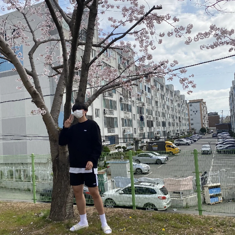KREAM 프로필 이미지