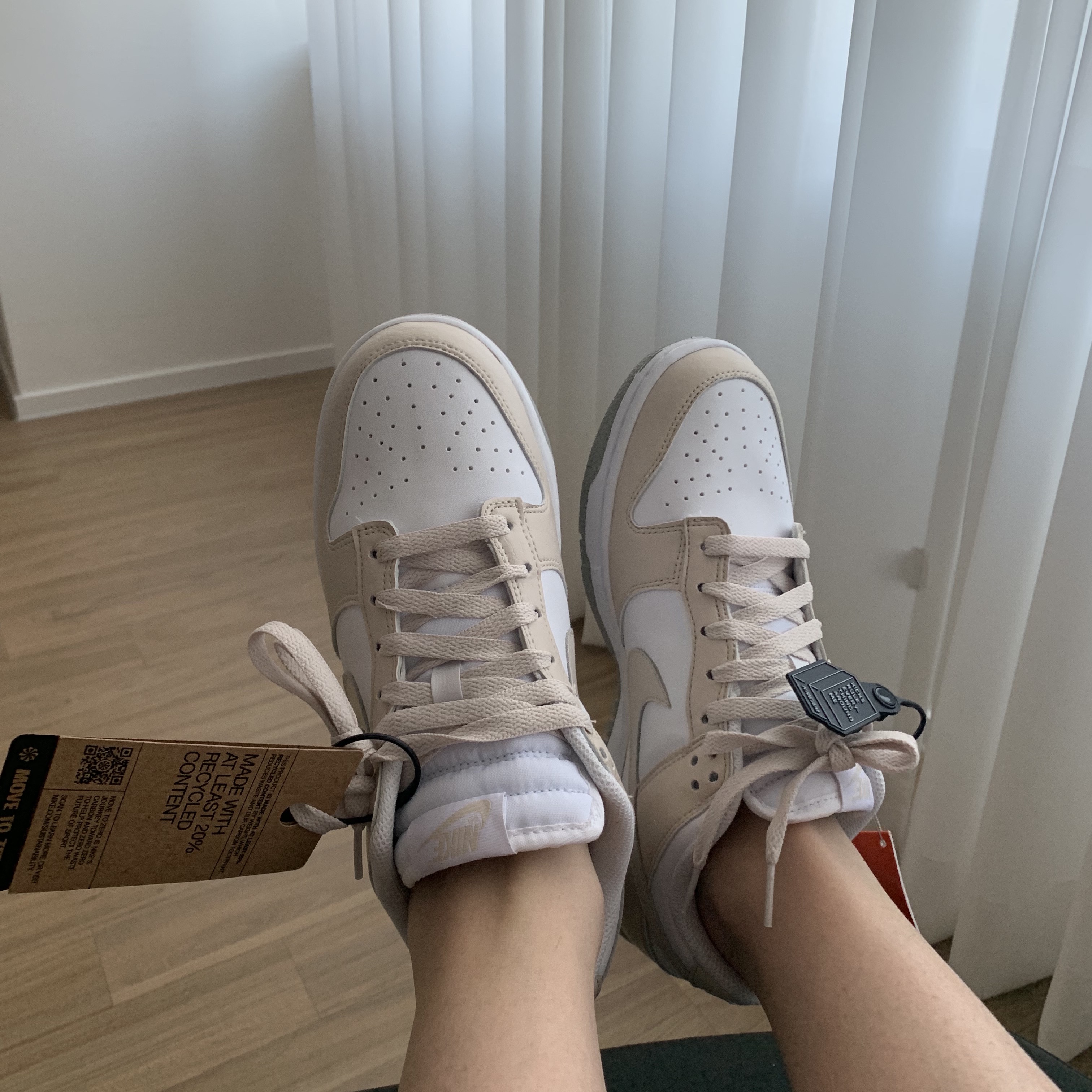 (W) Nike Dunk Low Next Nature Light Orewood Brown 착용 스타일