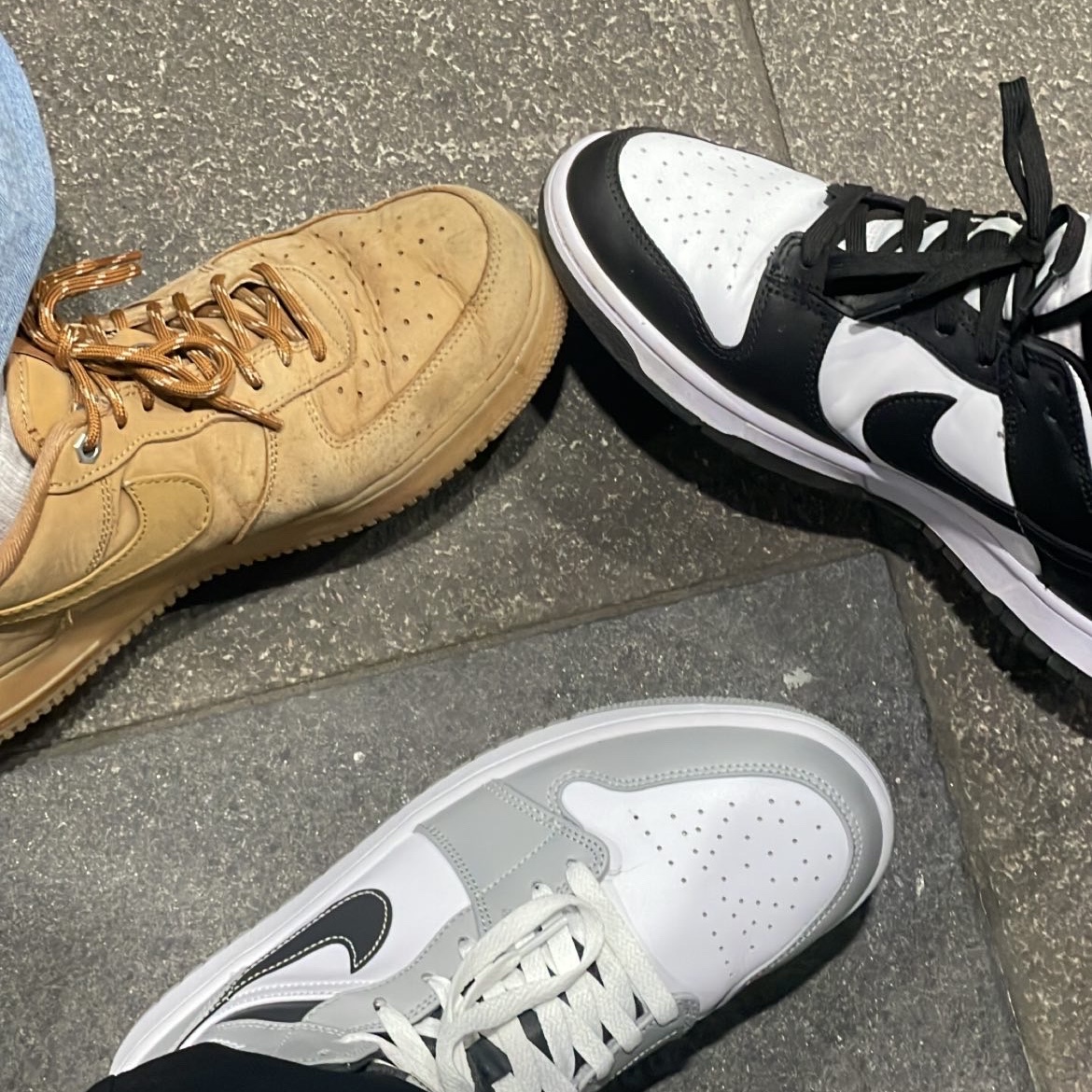 Jordan 1 Mid Light Smoke Grey Anthracite, Nike Dunk Low Retro Black 착용 스타일