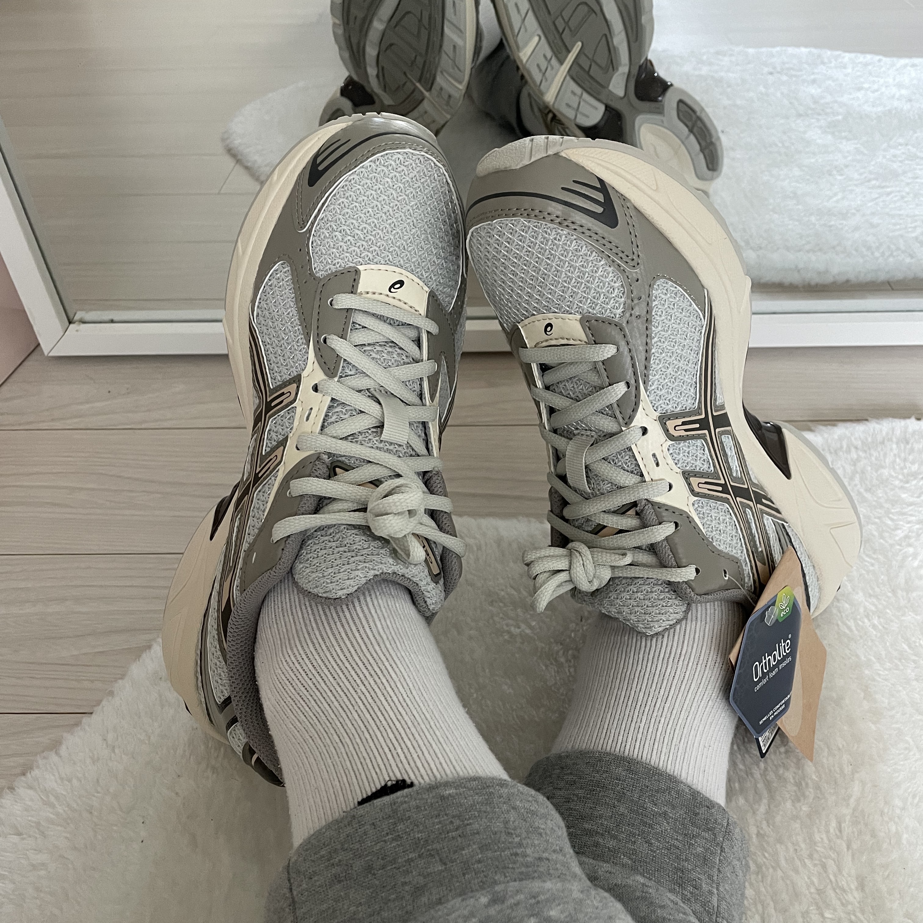 Asics x I4P Gel-1130 Glacier Grey Mink 착용 스타일 - 1