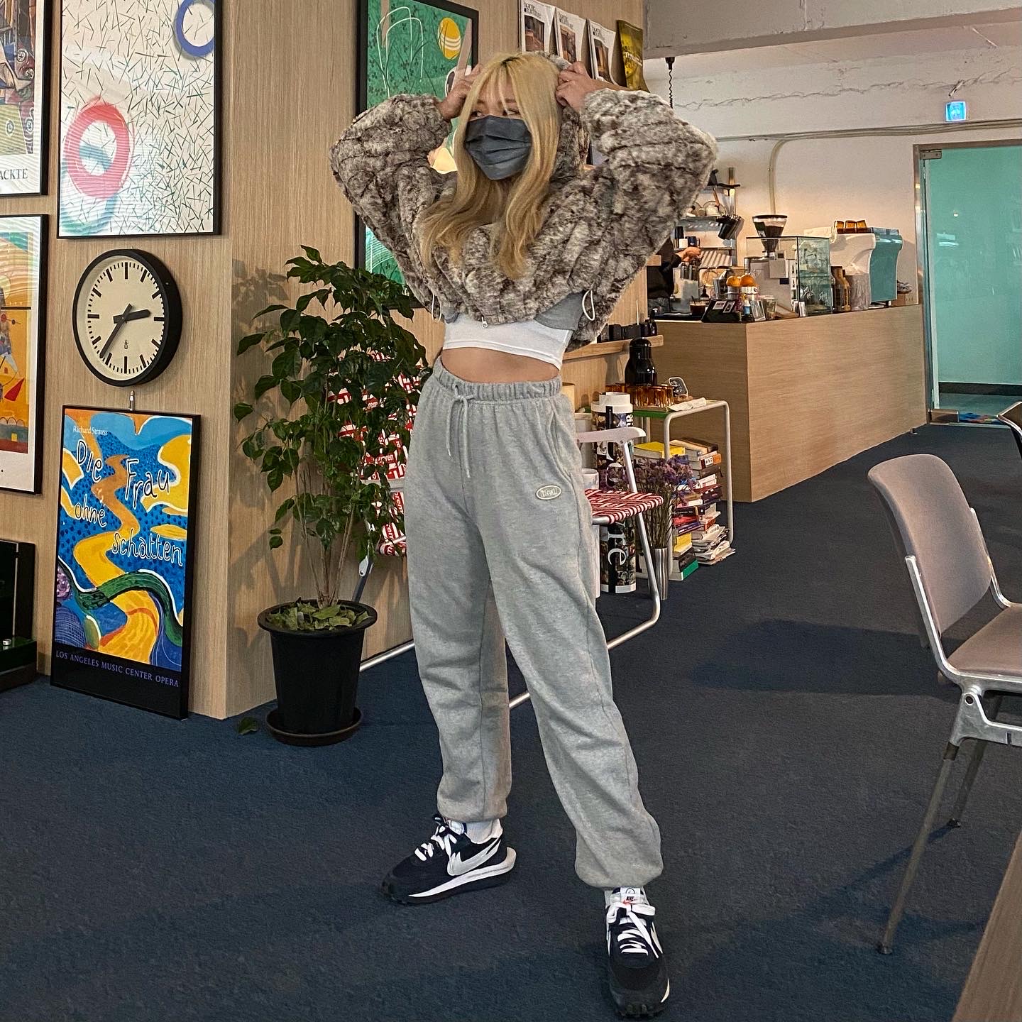 Nike x Sacai x Fragment LDWaffle Blackened Blue 착용 스타일