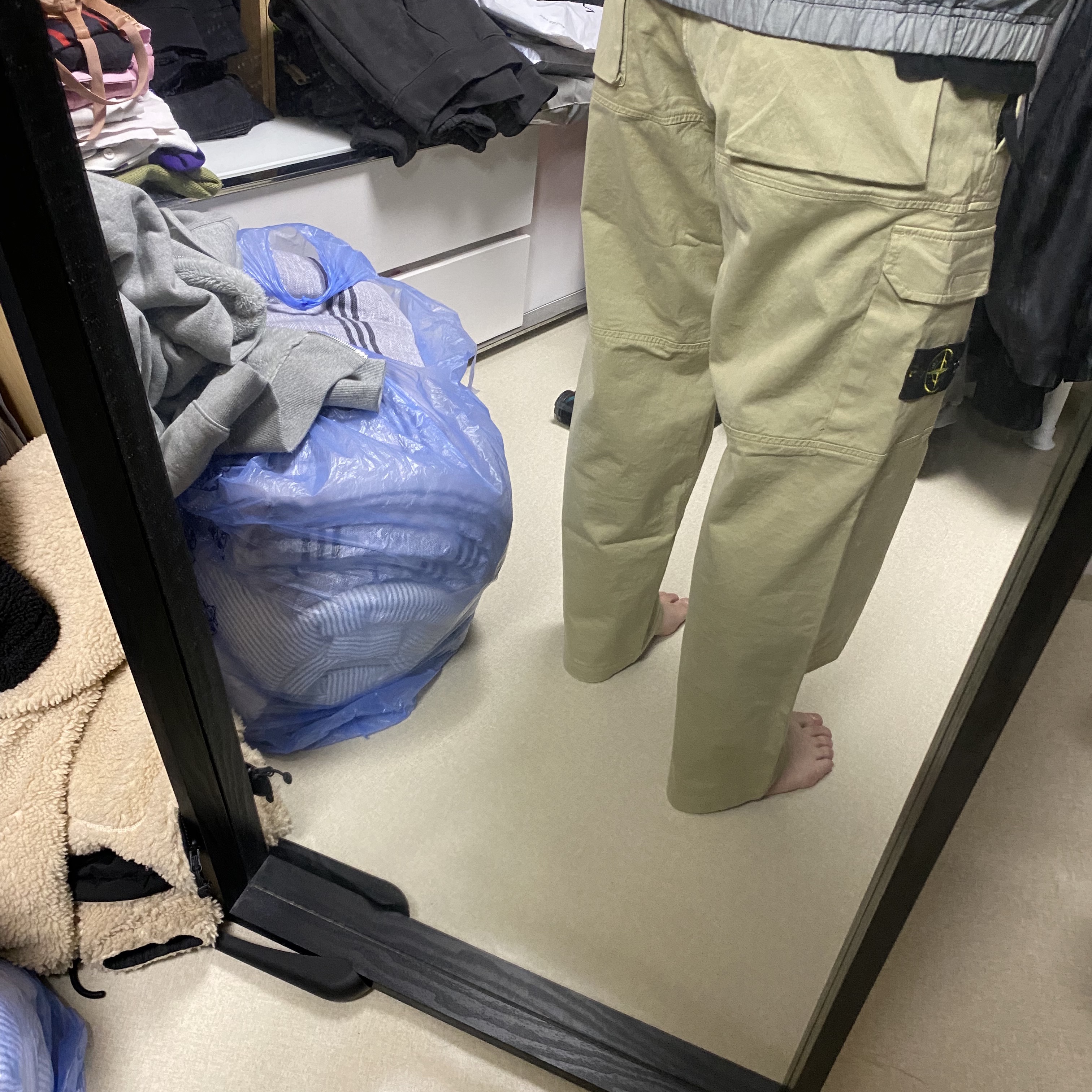 Stone Island 30214 Stretch Cotton Wool Satin Cargo Pants Black - 21FW 착용 스타일 - 2