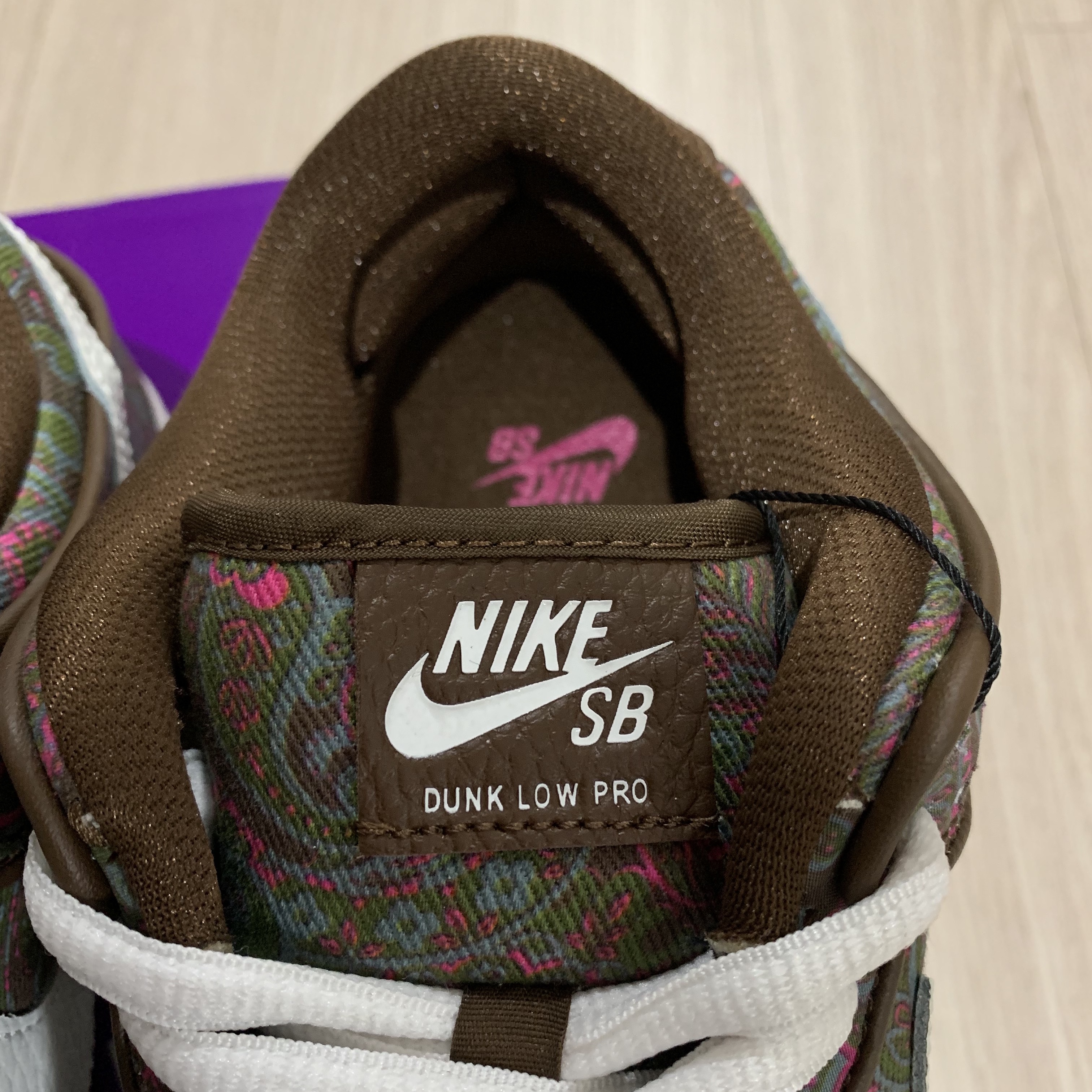 Nike SB Dunk Low Pro Premium Paisley 착용 스타일 - 2