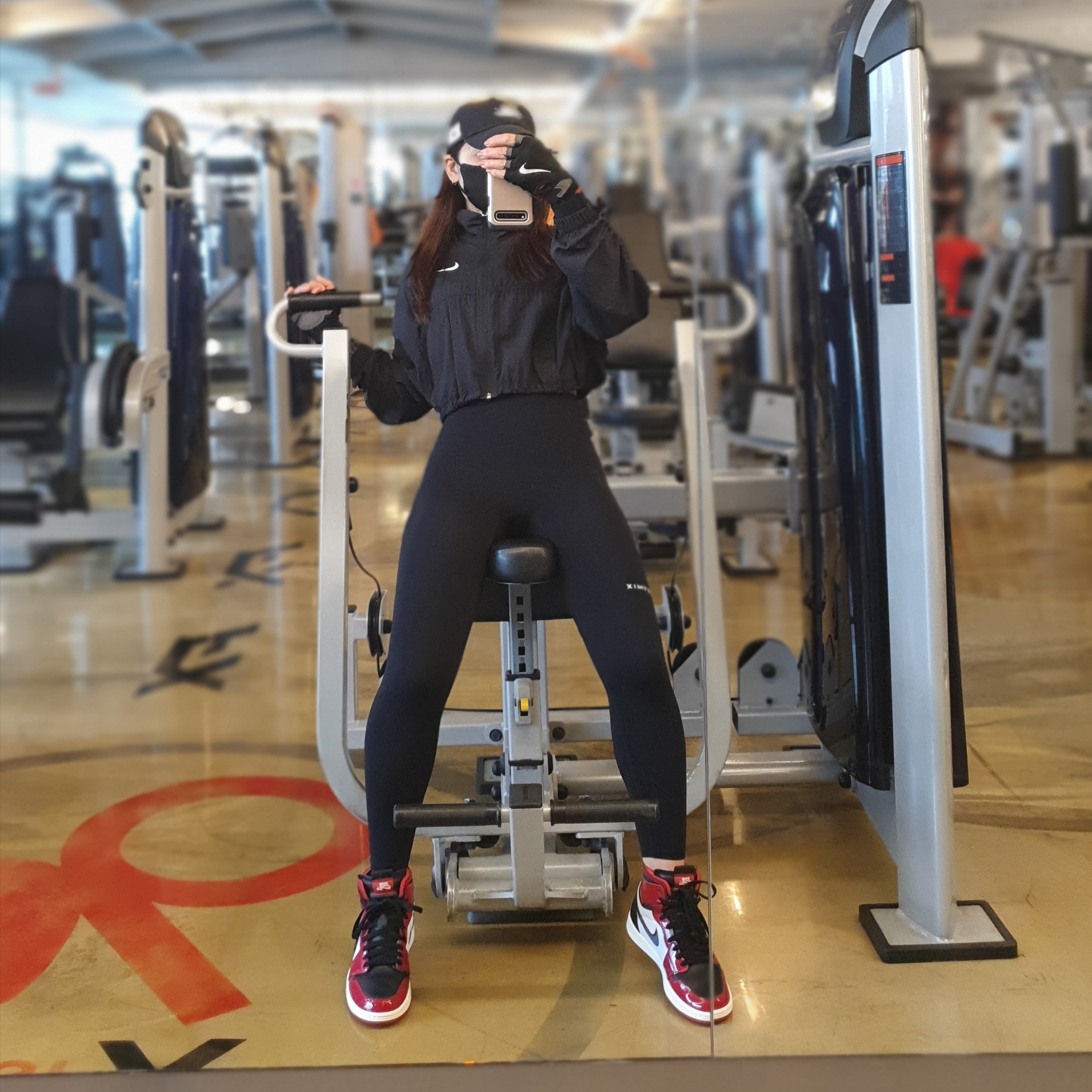 (W) Jordan 1 Zoom Air CMFT Gym Red Black 착용 스타일 - 3