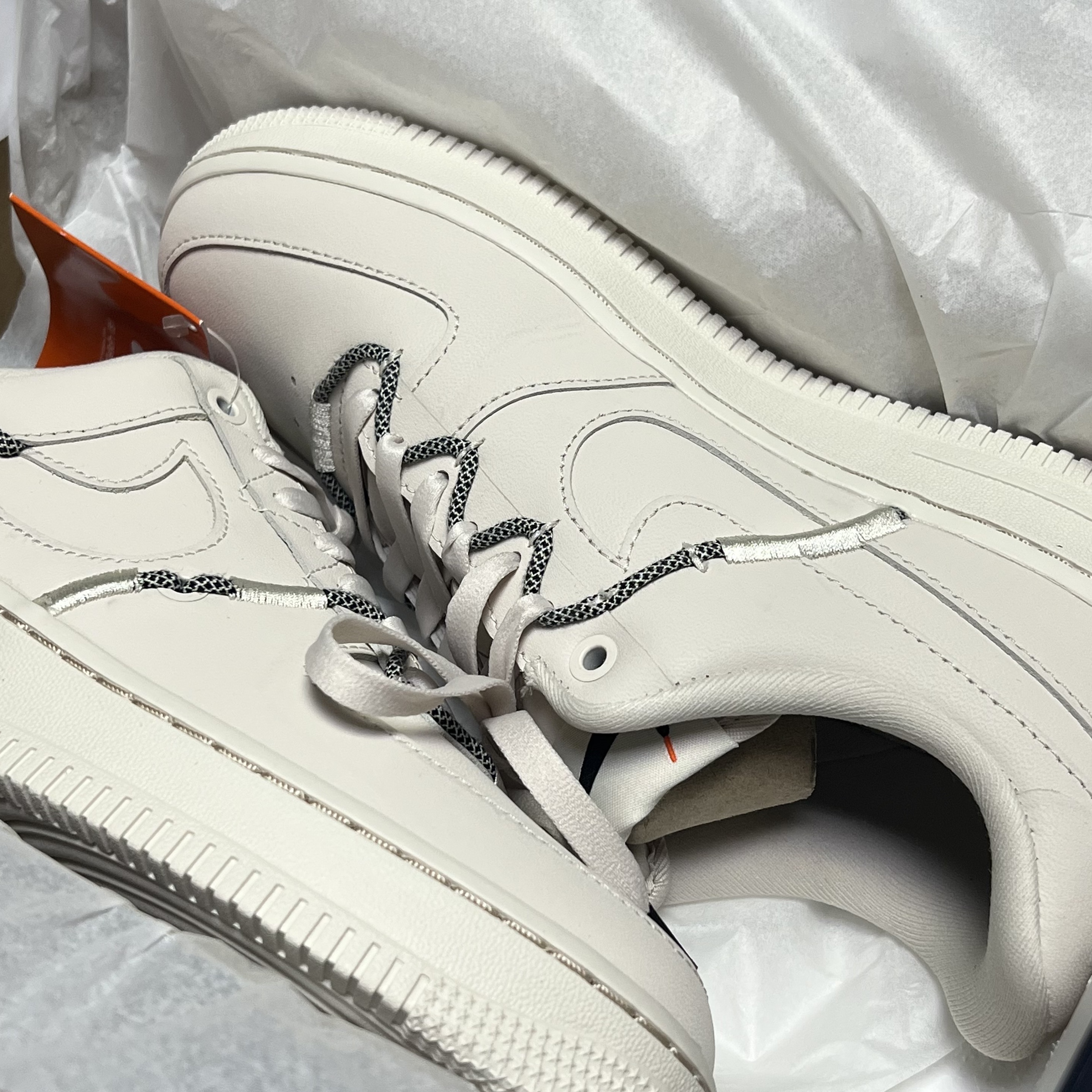 (W) Nike Air Force 1 '07 LX Light Orewood Brown 착용 스타일
