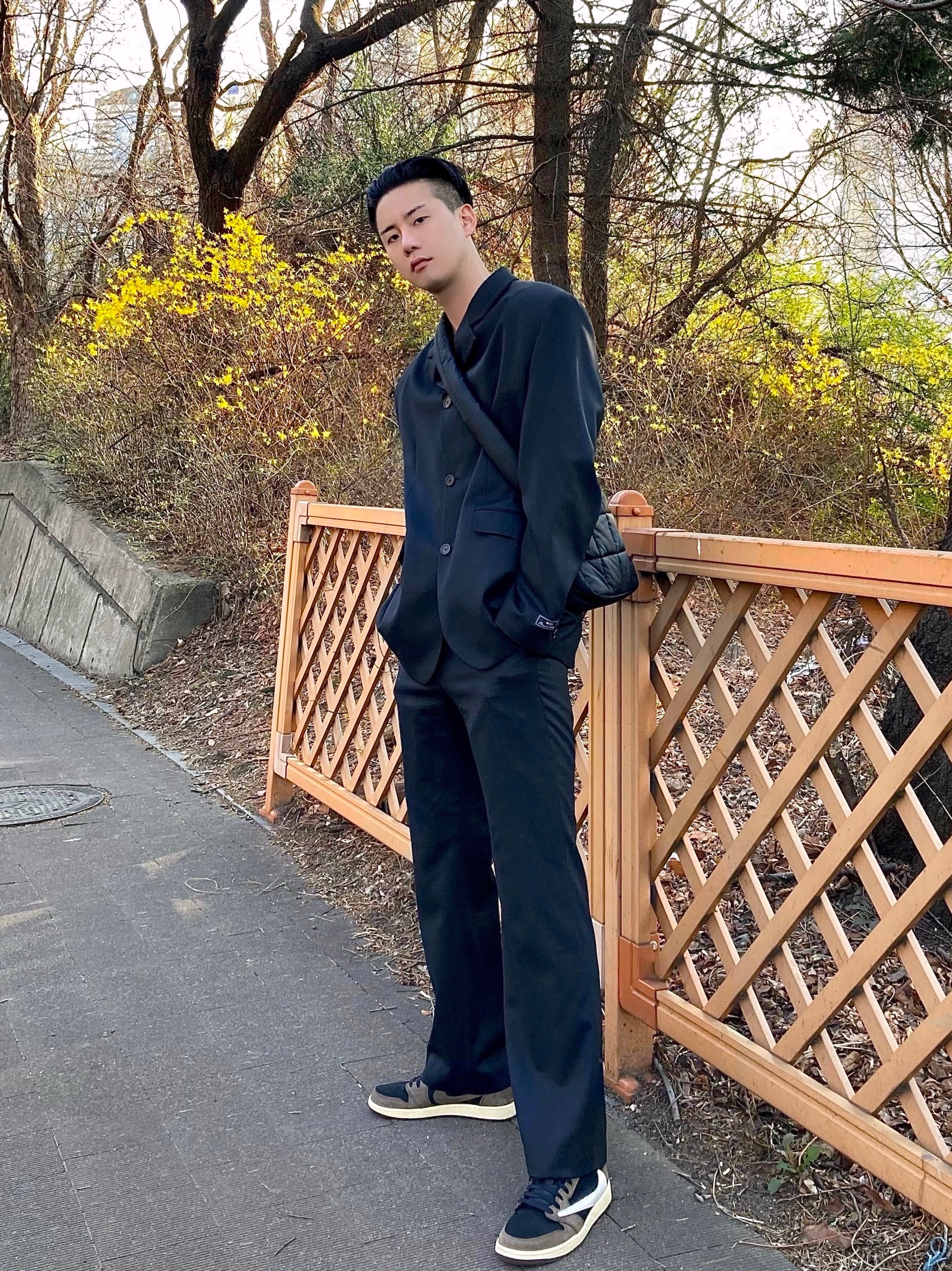 Jordan 1 x Travis Scott Retro Low OG SP Mocha 착용 스타일