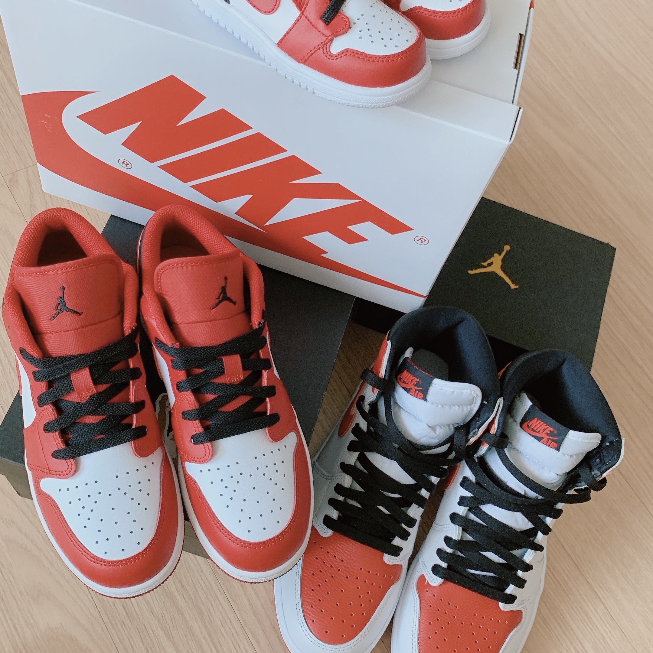 Jordan 1 Retro High OG Heritage, (GS) Jordan 1 Low White Gym Red Black 착용 스타일