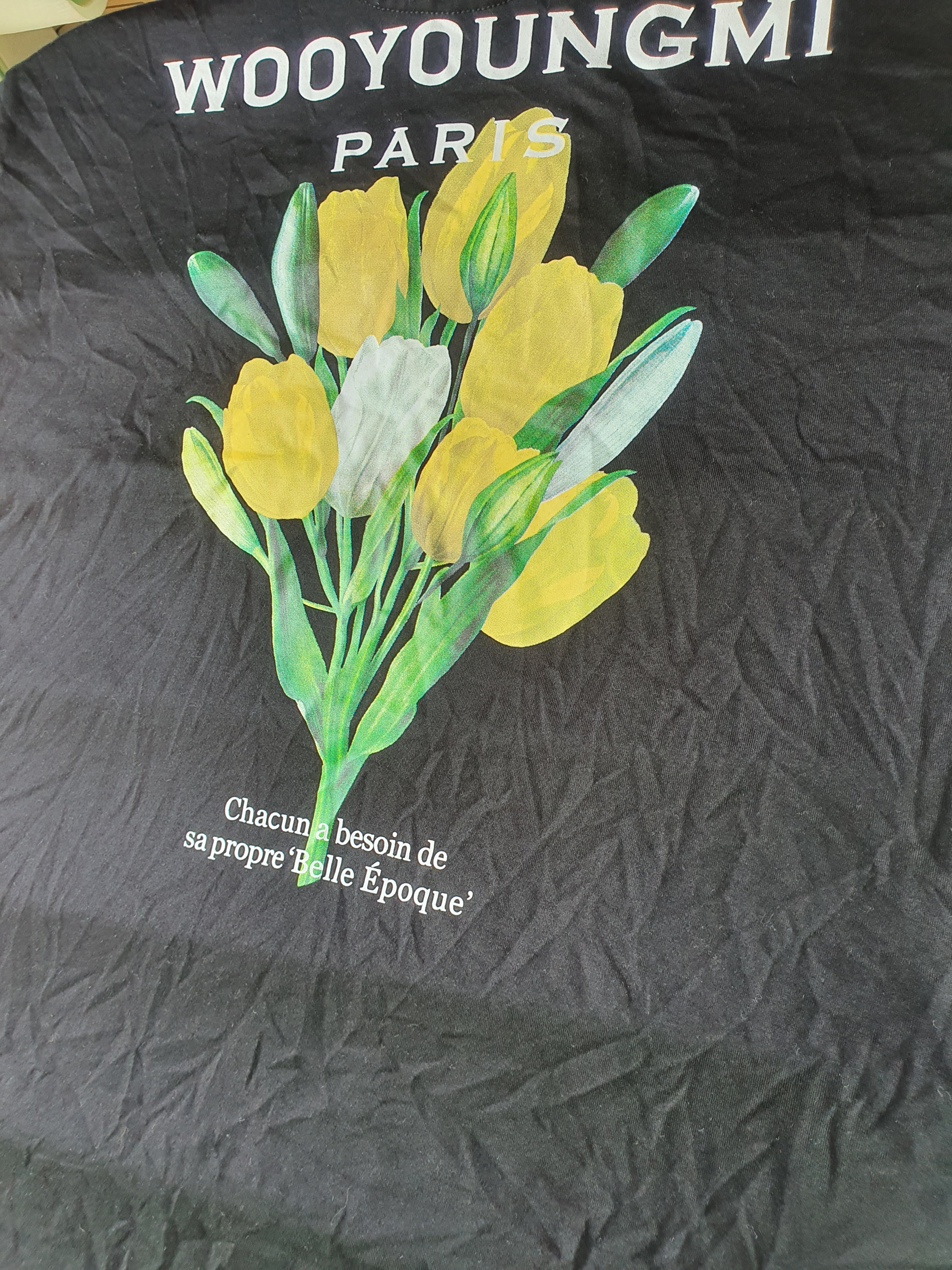 Wooyoungmi Flower Print Back Logo T-Shirt Black - 22SS 착용 스타일 - 5