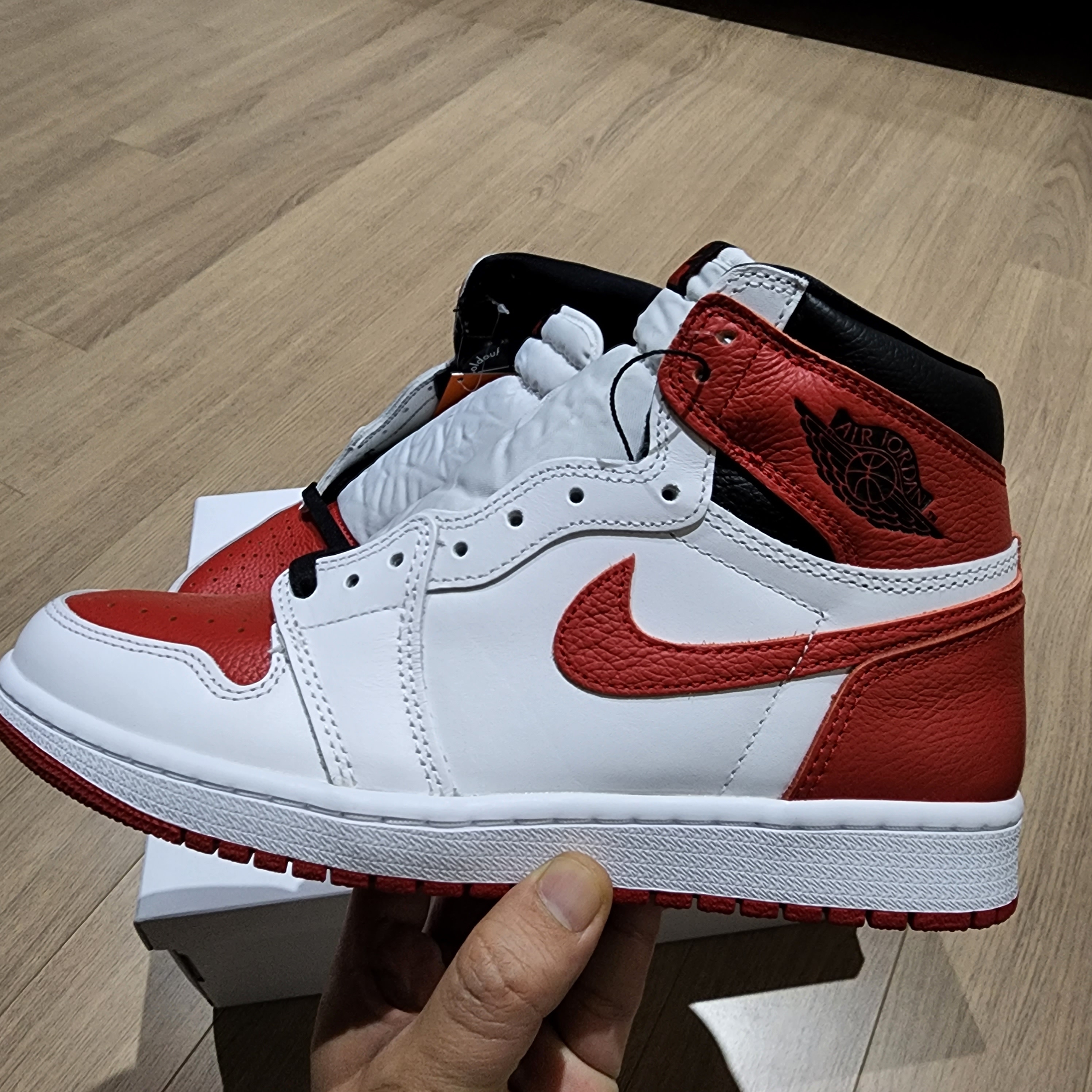 Jordan 1 Retro High OG Heritage 착용 스타일 - 2