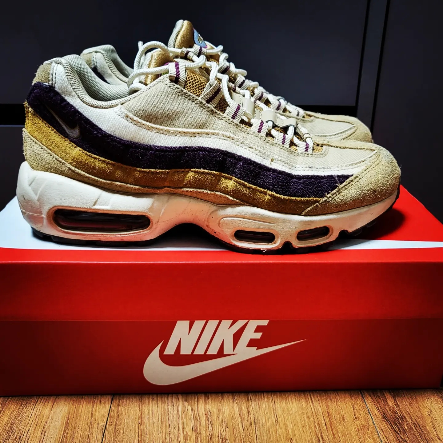 Nike Air Max 95 Desert 착용 스타일