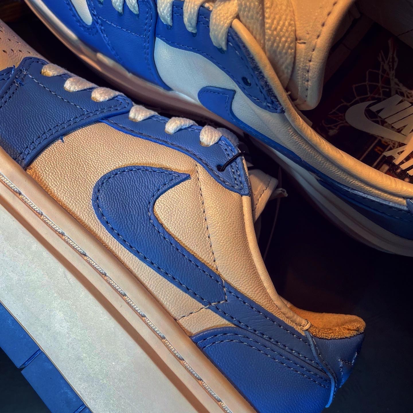 (W) Jordan 1 Elevate Low SE University Blue 착용 스타일 - 1