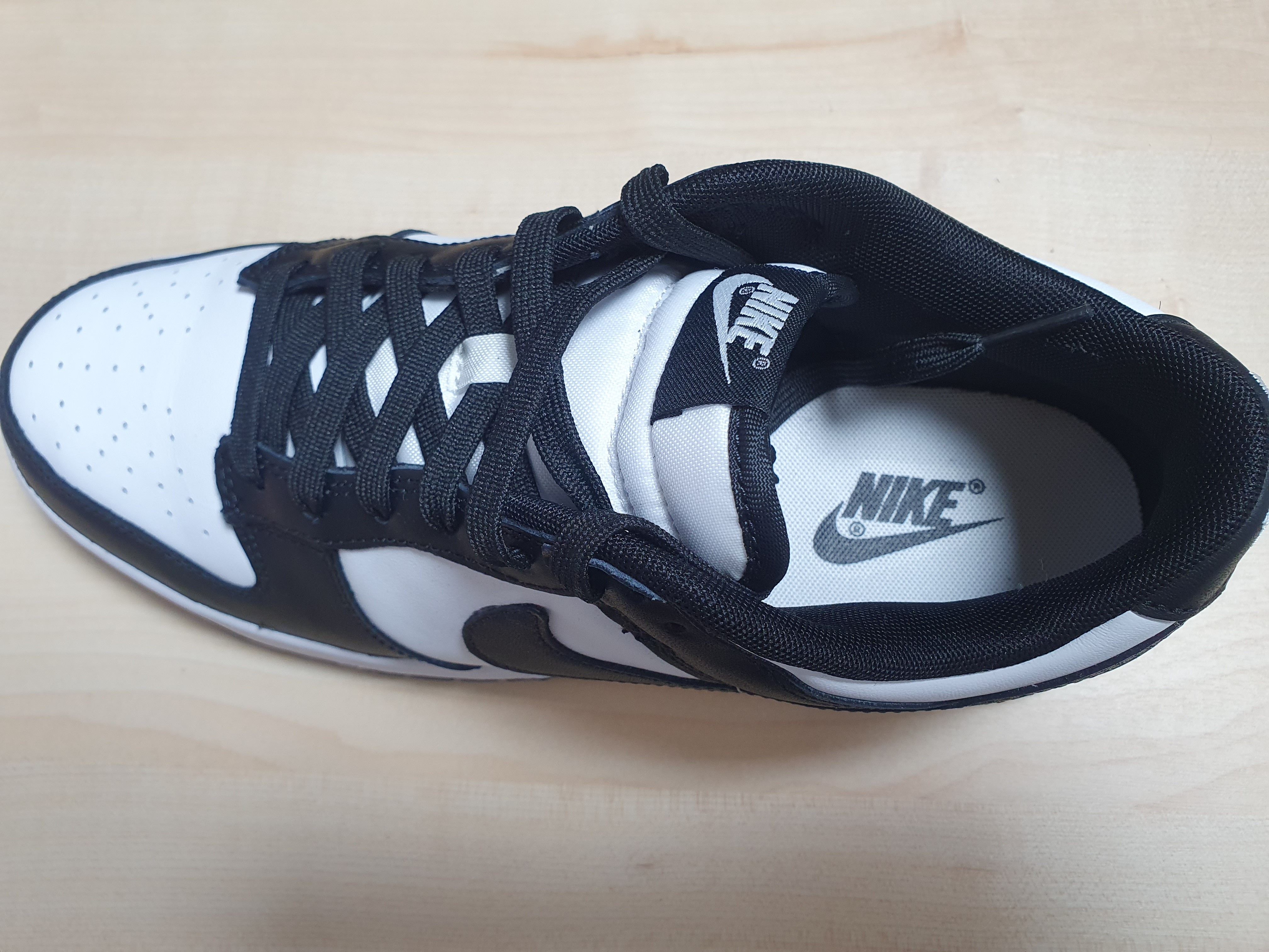 Nike Dunk Low Retro Black 착용 스타일 - 2