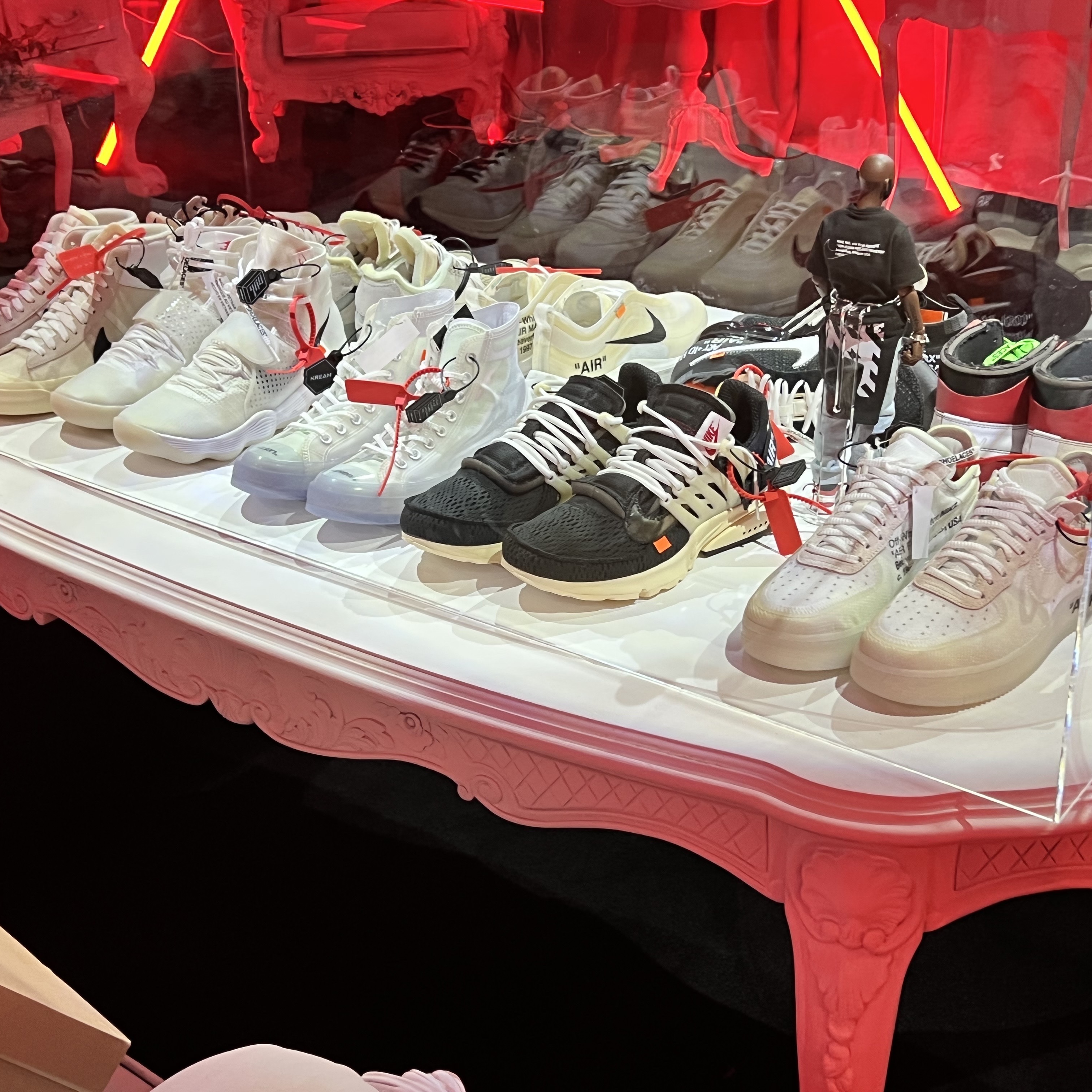 Nike x Off-White Air Force 1 Low Volt, Jordan 7 Retro for the Love of the Game 착용 스타일 - 5