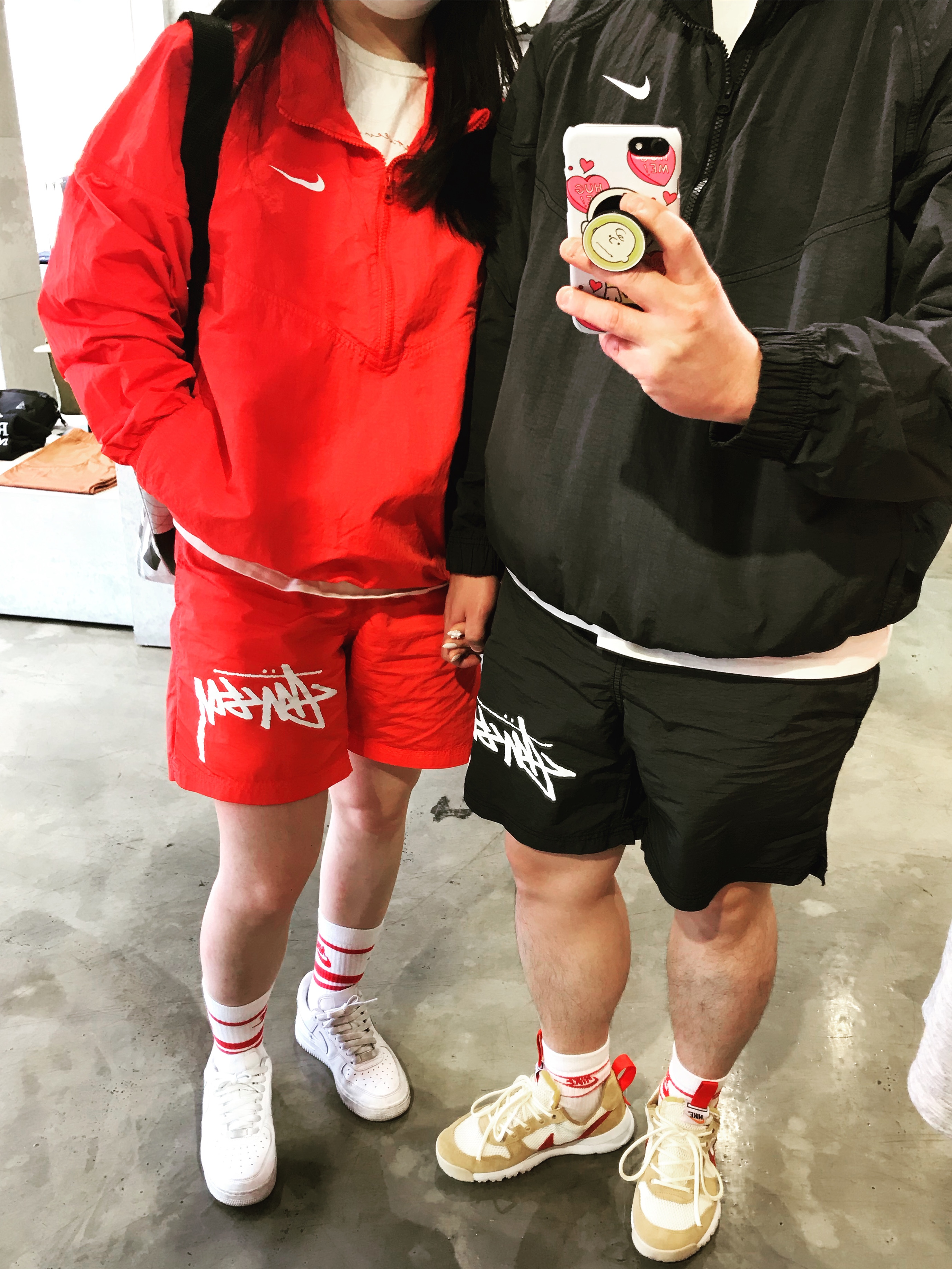 Nike x Tom Sachs Mars Yard Overshoe 3.0, Nike x Stussy Windrunner Jacket Off Noir 착용 스타일