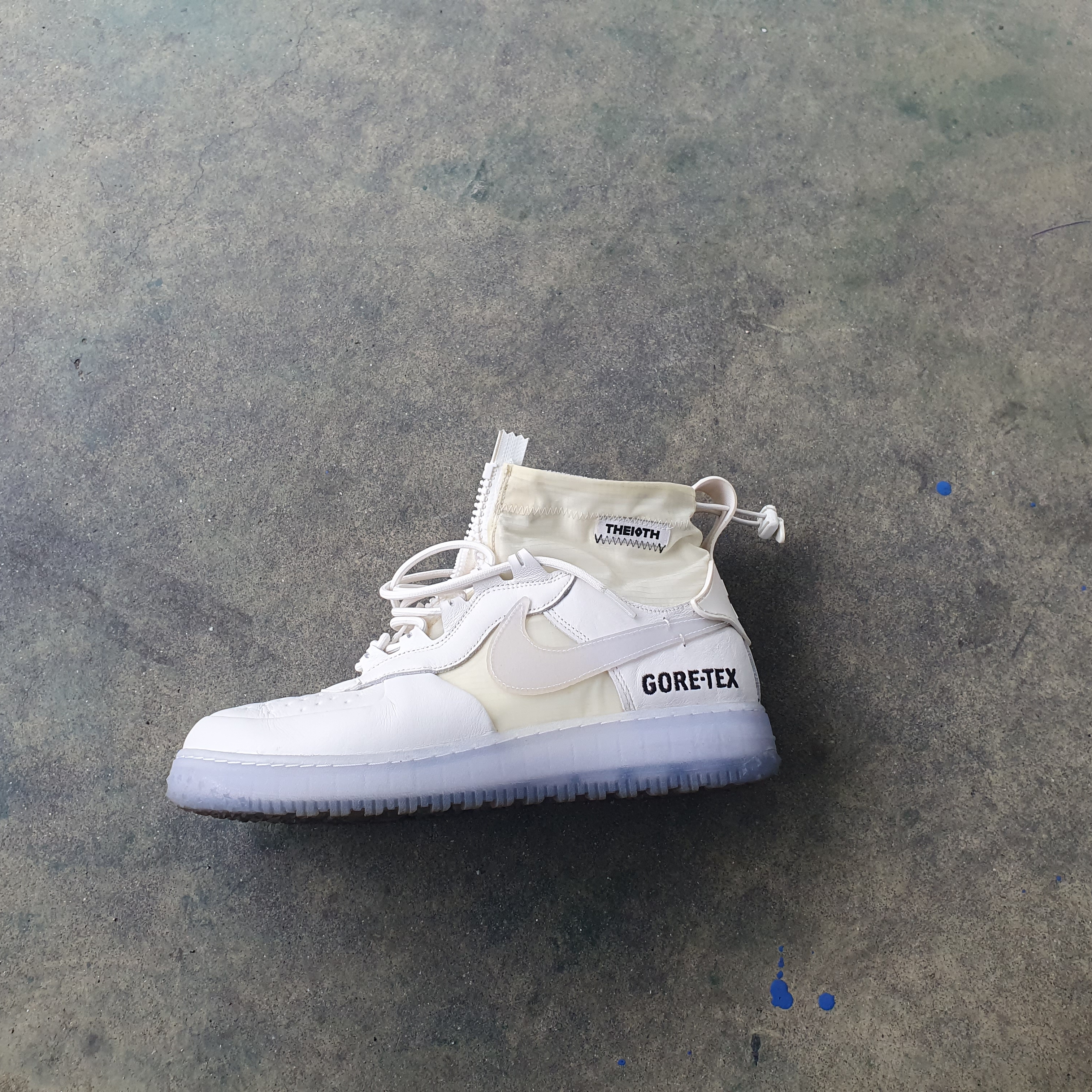 Nike Air Force 1 Gore-Tex High Phantom White 착용 스타일 - 1