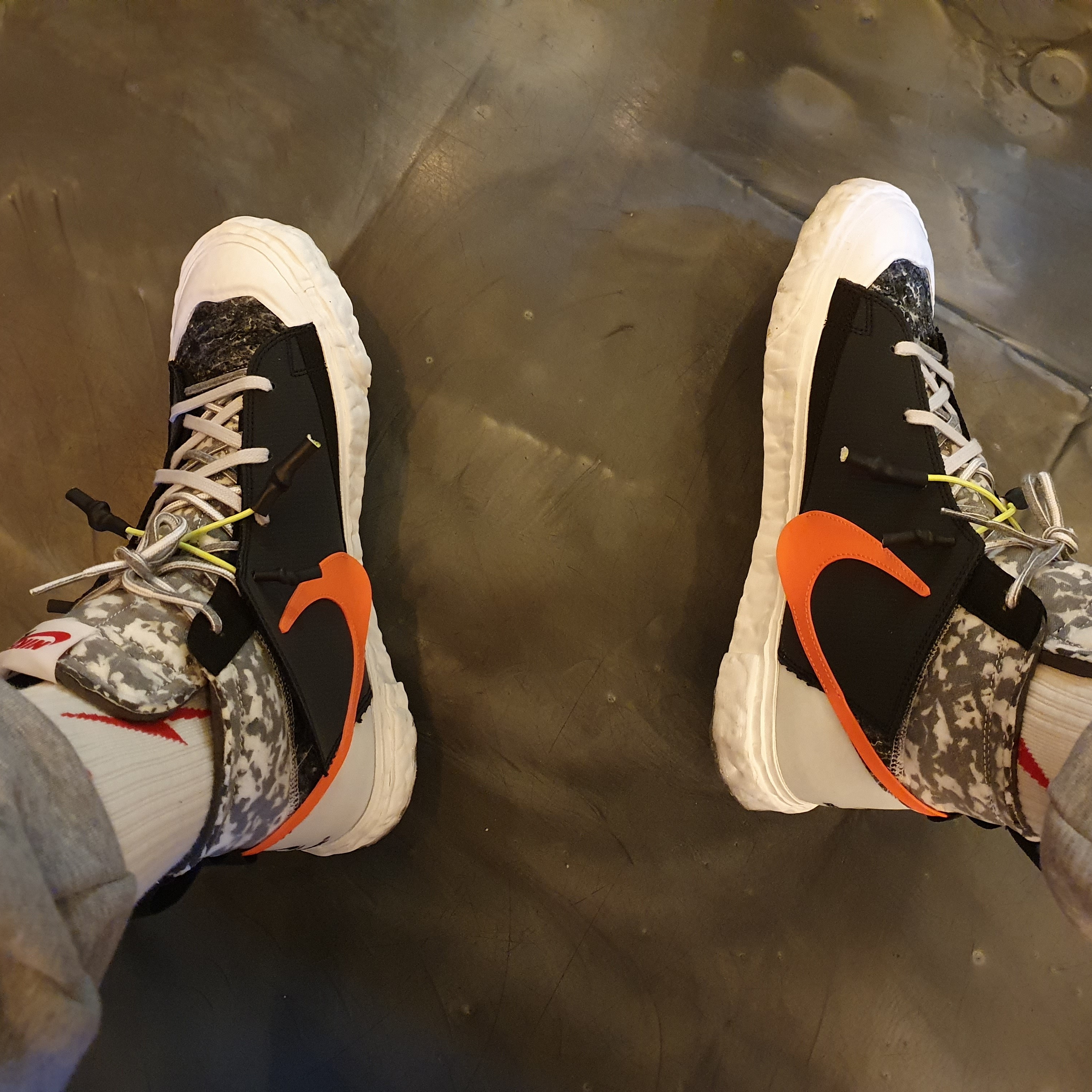Nike x Readymade Blazer Mid Black 착용 스타일 - 2