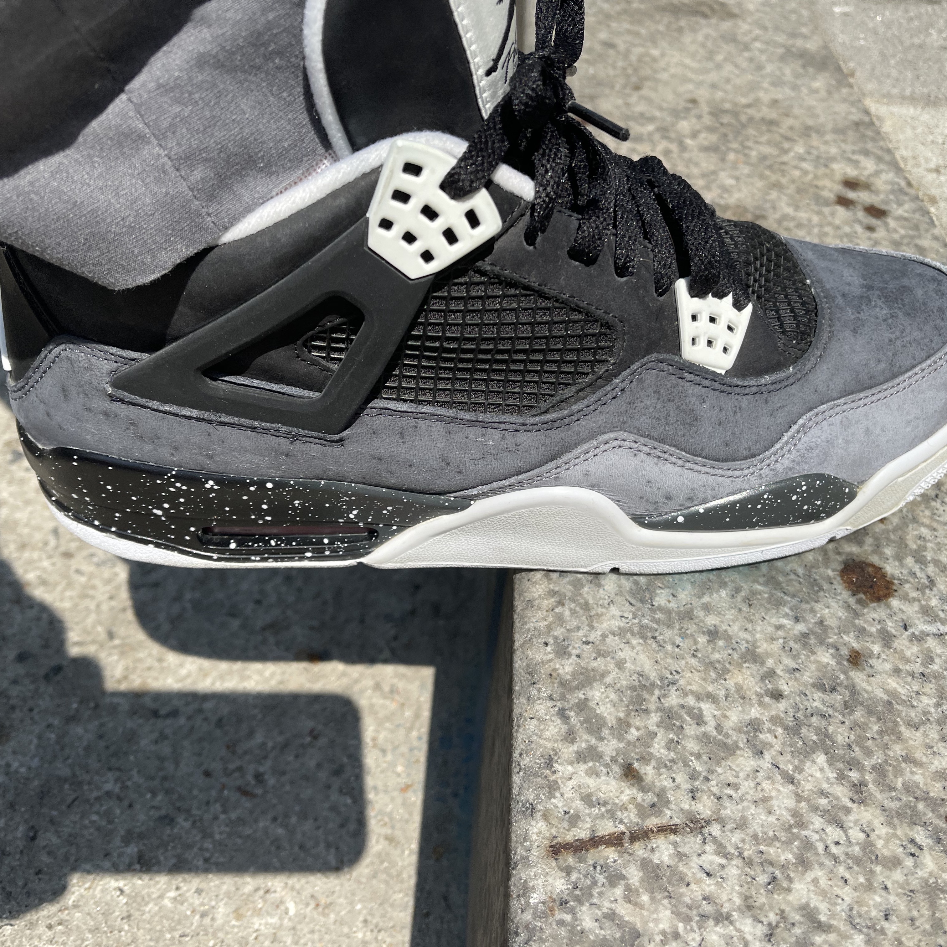 Jordan 4 Retro Fear Pack 착용 스타일 - 3