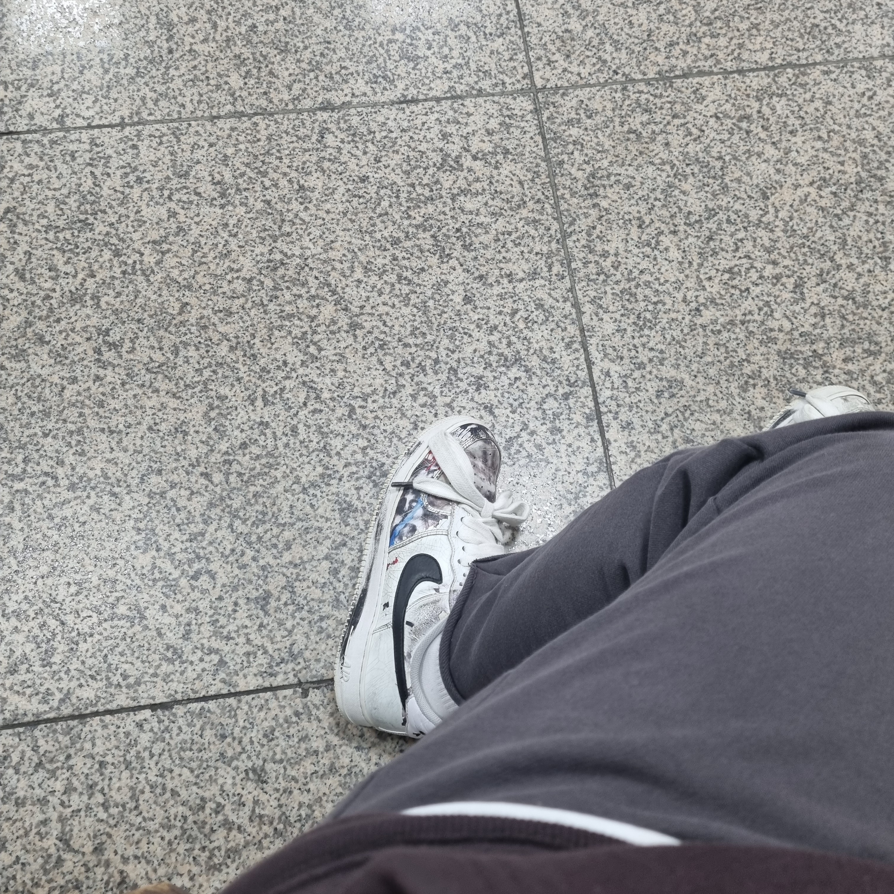 Nike x Peaceminusone Air Force 1 Low Para-Noise 2.0 착용 스타일