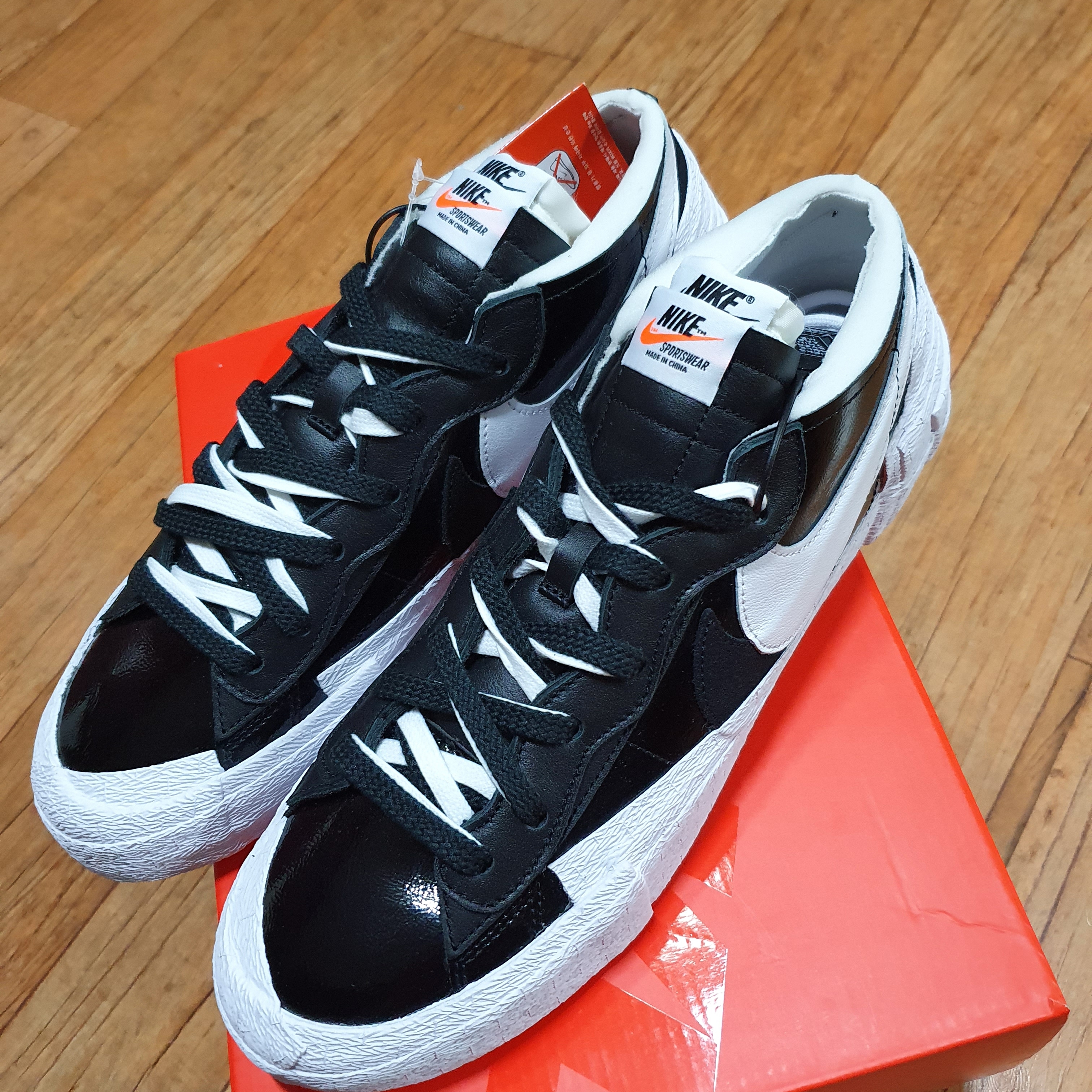 Nike x Sacai Blazer Low Black Patent Leather 착용 스타일
