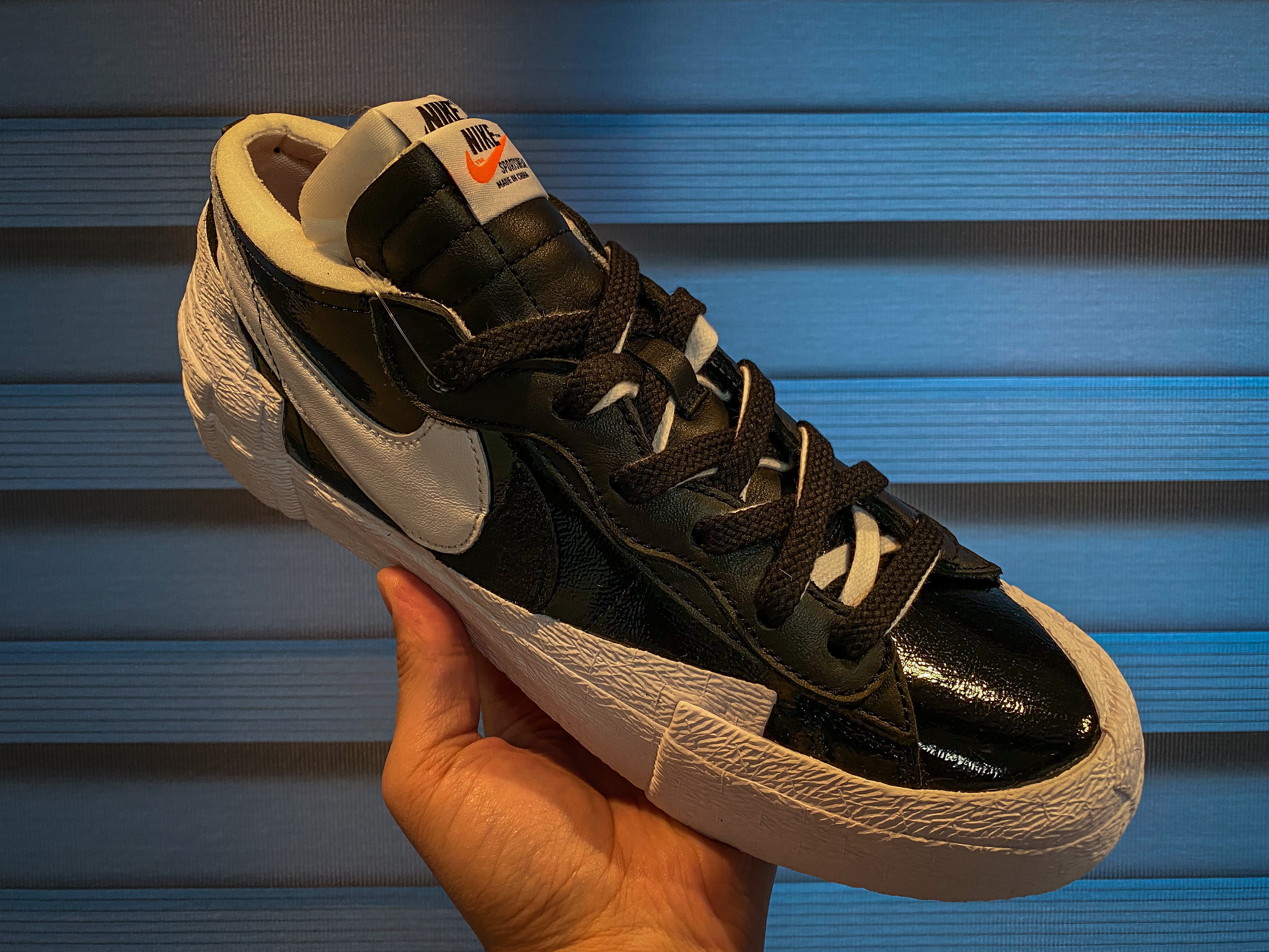Nike x Sacai Blazer Low Black Patent Leather 착용 스타일