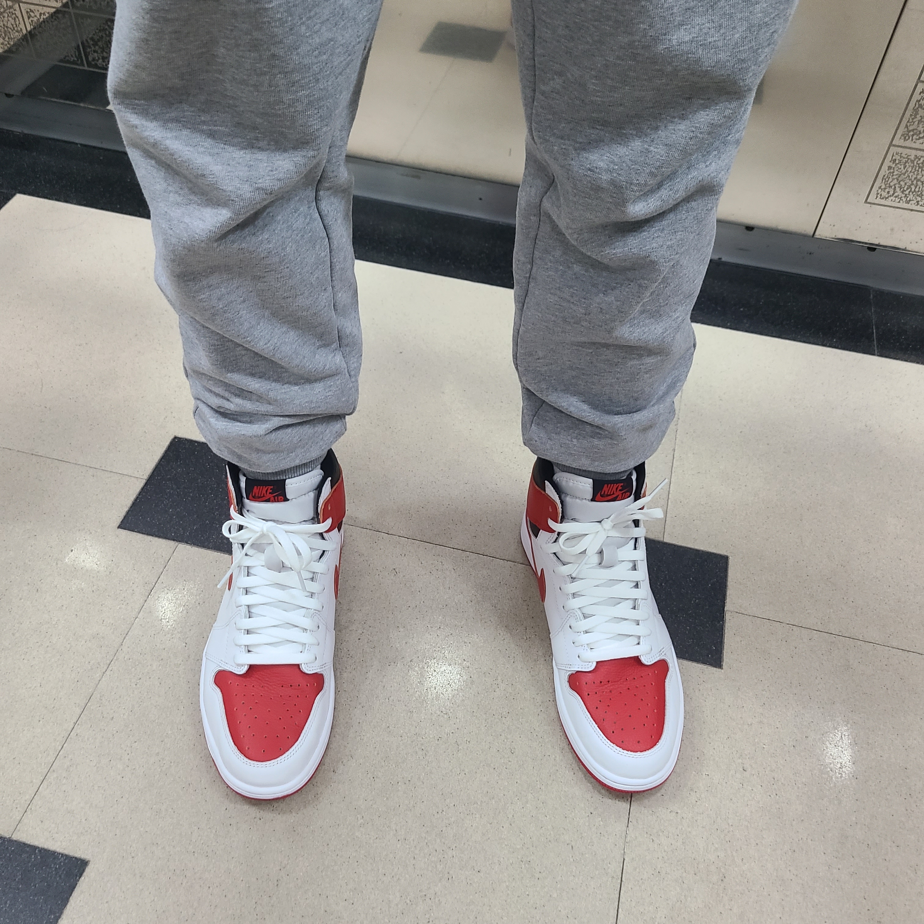 Jordan 1 Retro High OG Heritage 착용 스타일 - 1