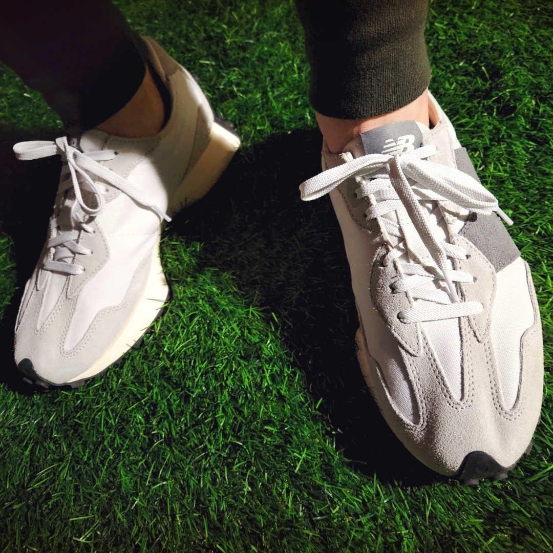 New Balance 327 Nimbus Cloud Rain Cloud 착용 스타일 - 4