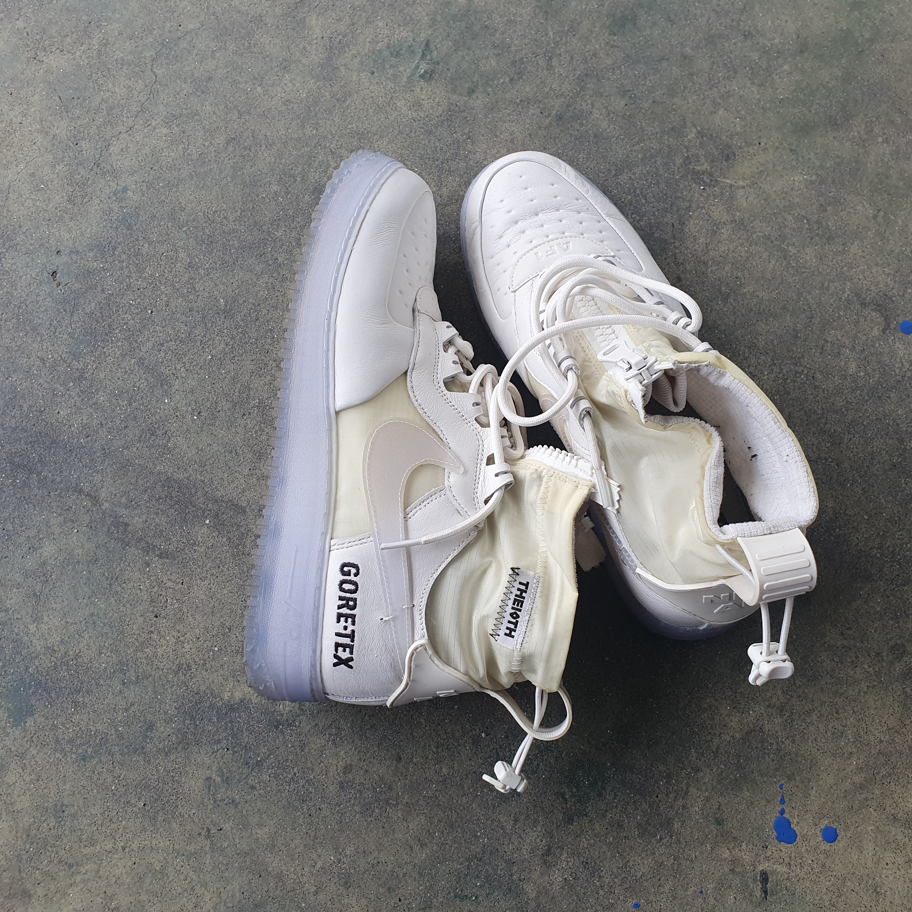 Nike Air Force 1 Gore-Tex High Phantom White 착용 스타일 - 2